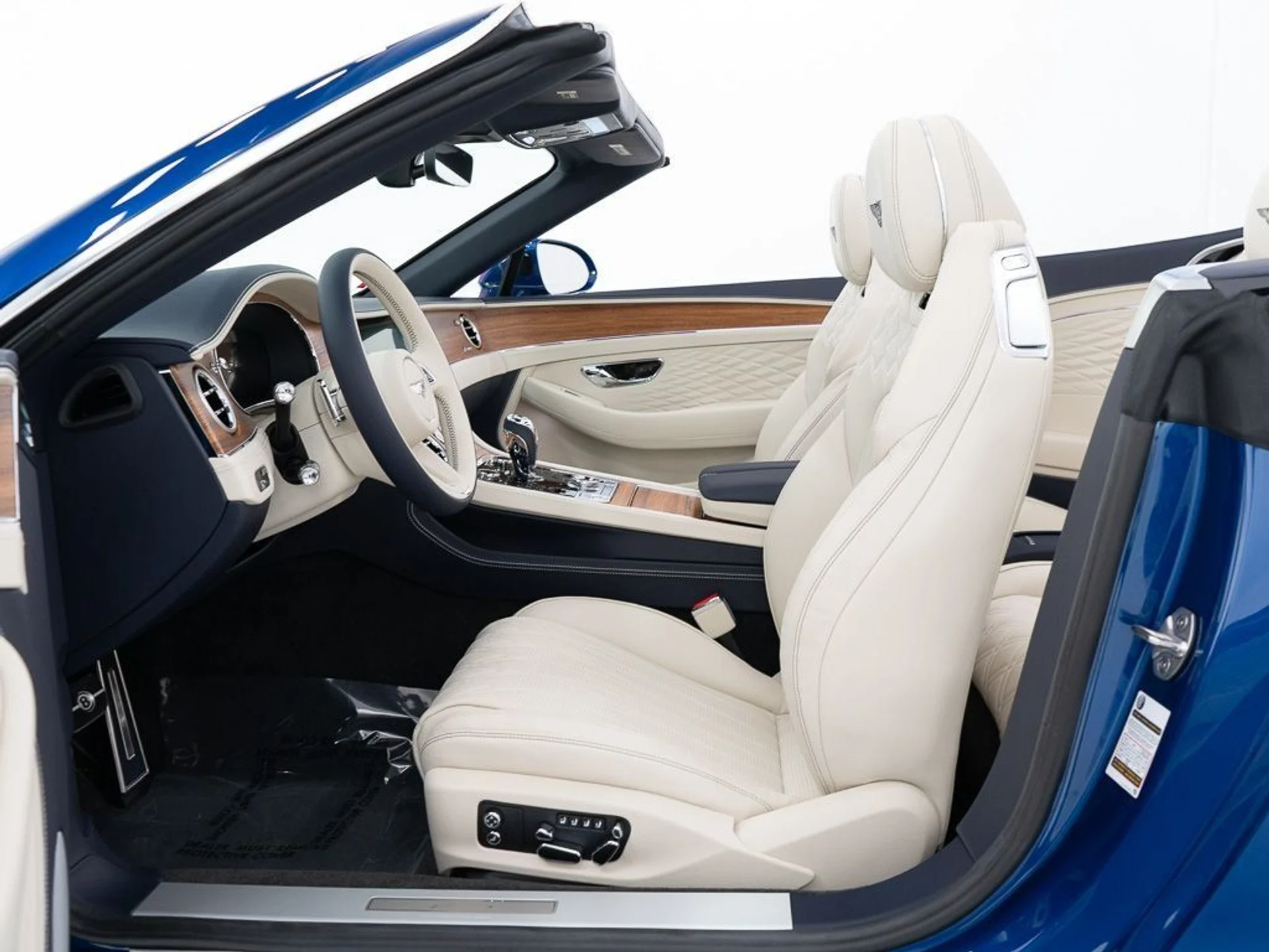 mph022_2780949224_ff6311adba9f93ed6ee0b7c98f95fe0e_a4d234ae64