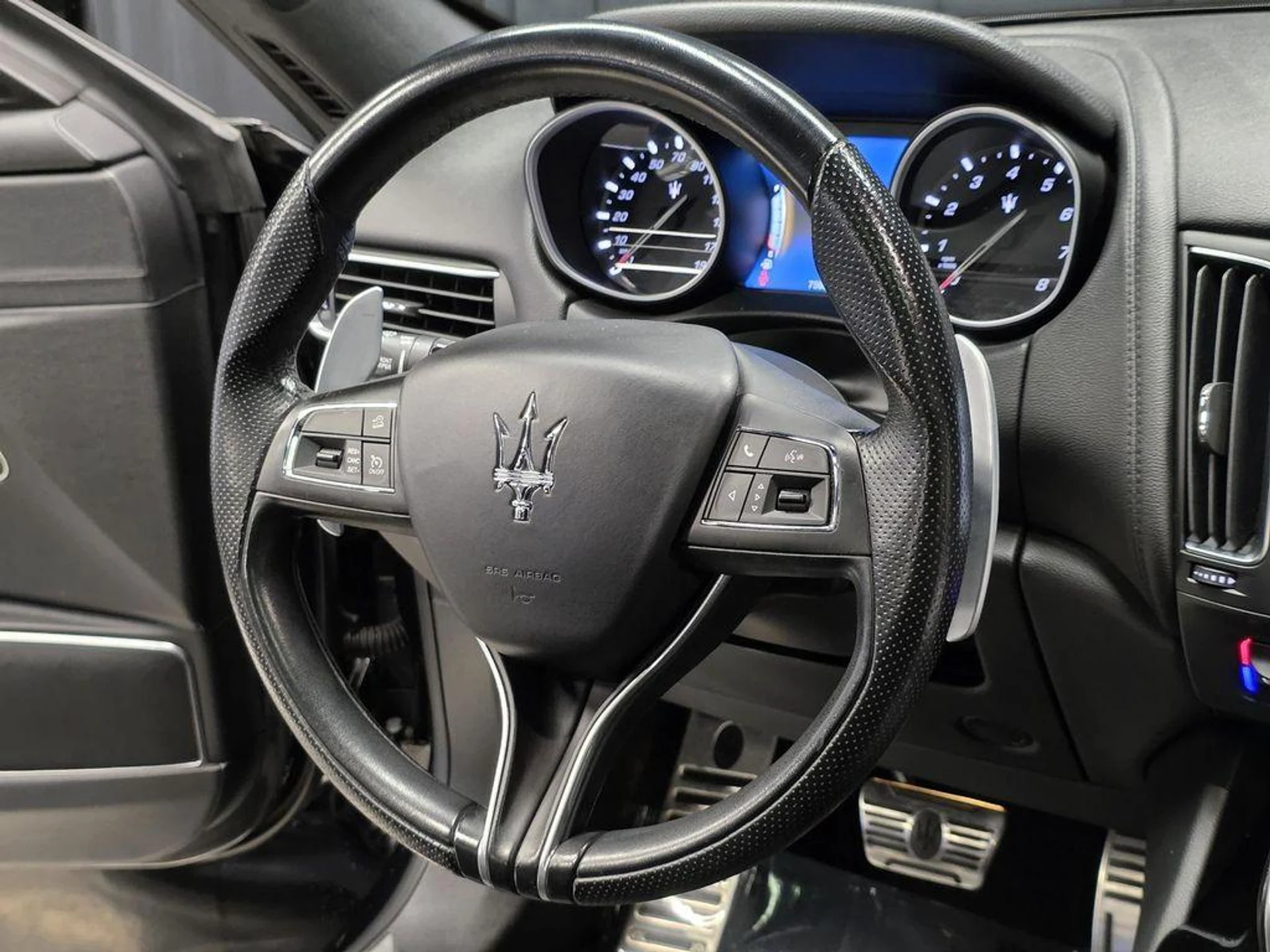 mph022_2799141558_q_Ih7_RO_5li_Hi_B04_Zig_Xys8ipgp0s_2623000a8b