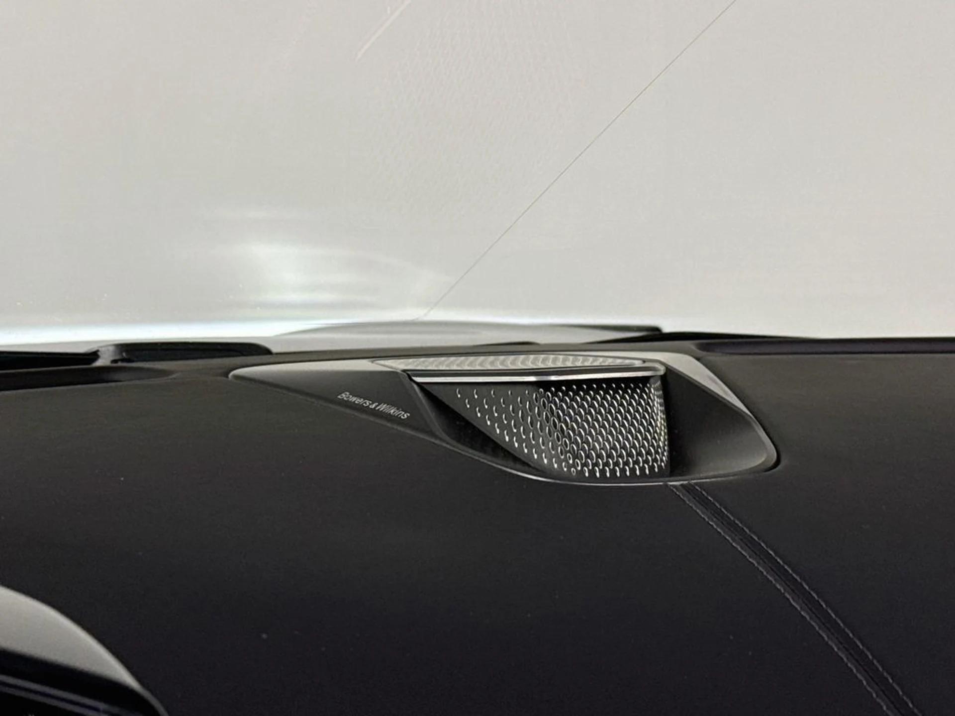 mph022_2800339246_new_2026_aston_martin_vantage_sroadster_11350_23059247_23_1024_66a5eb4651