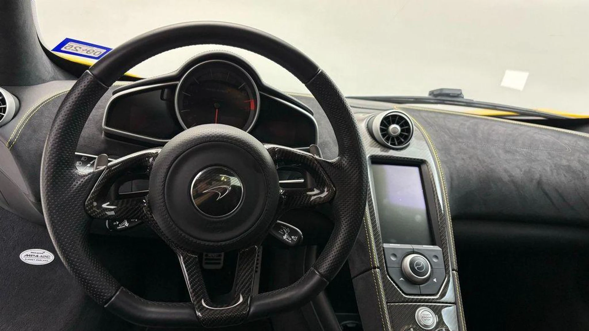 mph022_2804514782_DC_2va_O2_Ival_I5_UVYX_Vjekr_Wc_S9k_02caff144f