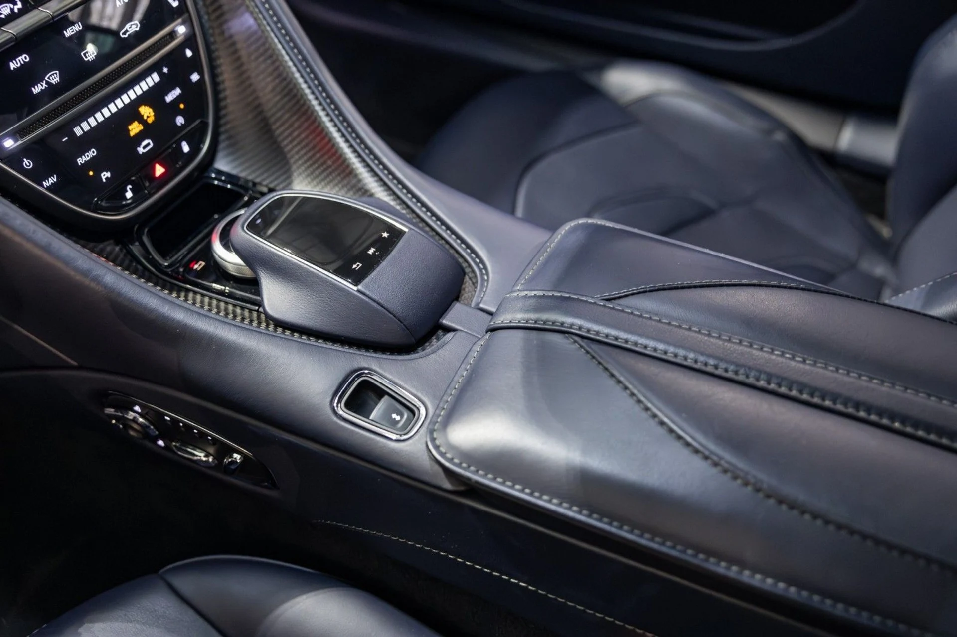 mph022_2806104229_2_A_f73a0401d5