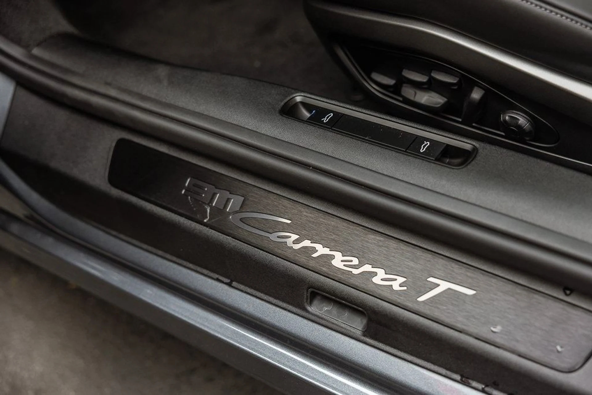 mph022_2807839654_02175d5532e80c65633668fa6a1af223x_91bde2de85