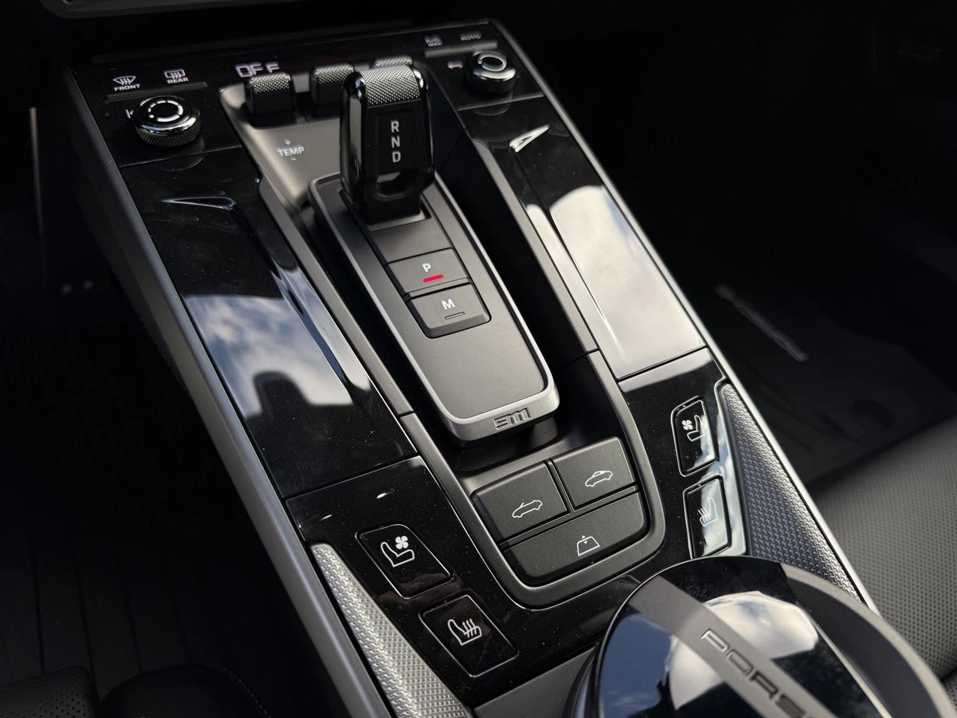 mph022_2808368549_139298a6b6700e8bf3f8b15aff22da84x_e9294937be