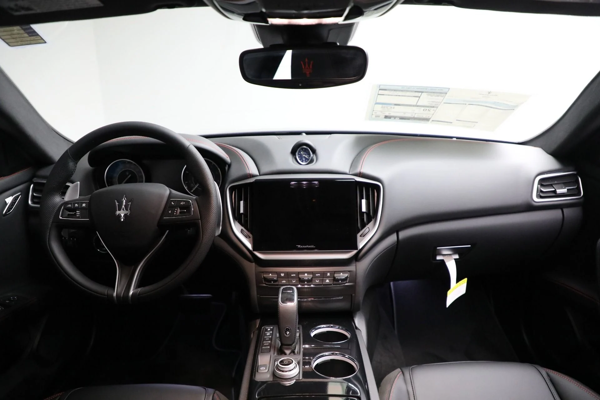 mph022_2811321155_New_2024_Maserati_Ghibli_Modena_Ultima_Q4_e3d576870f