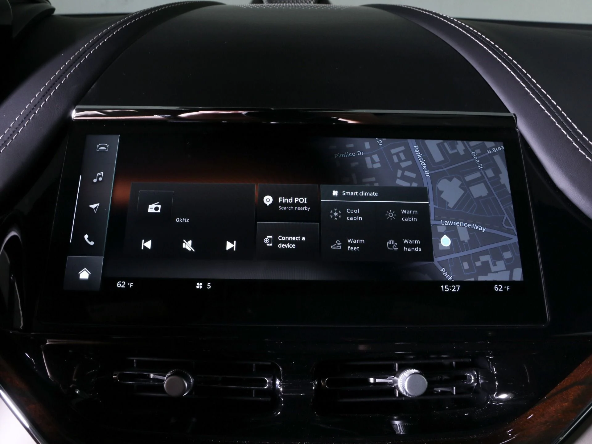 mph022_2819331641_New_2025_Aston_Martin_DBX_707_1758482586_ac94c13454