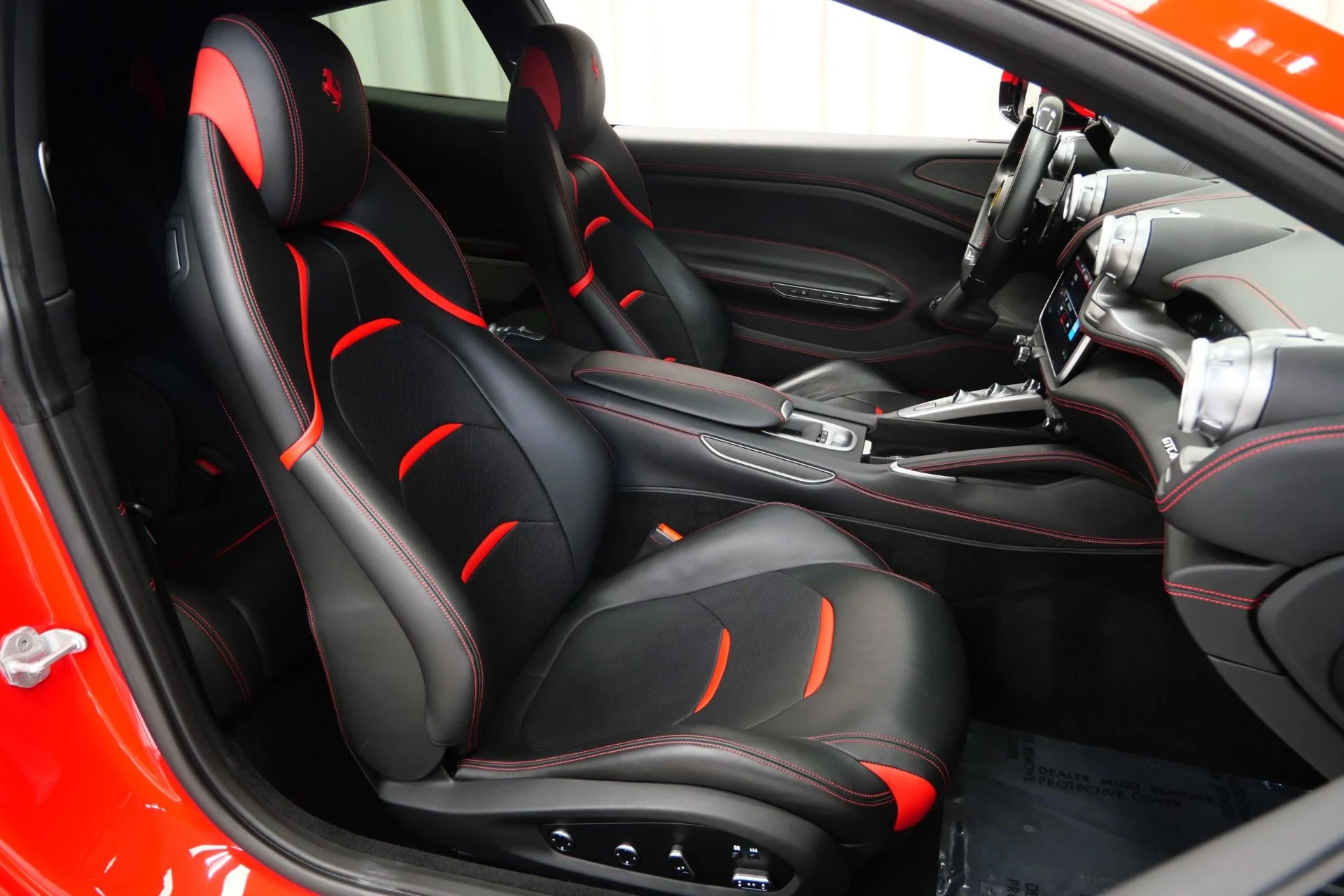 mph022_2829279388_Used_2018_Ferrari_GTC_4_Lusso_V12_1752852252_d7780165a9