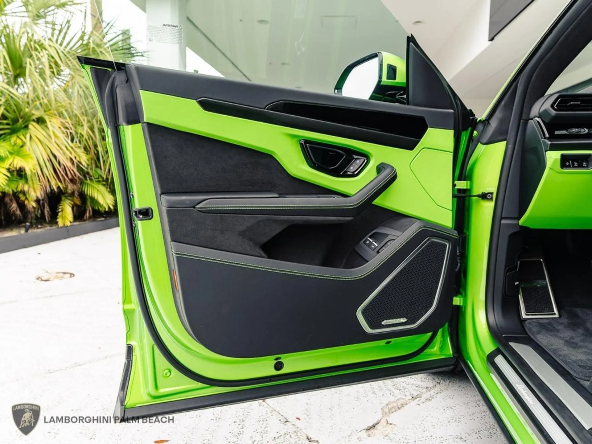 mph022_2835083638_f9331ad06a5c444c099a7f23be64e1cc_7ea1362a31