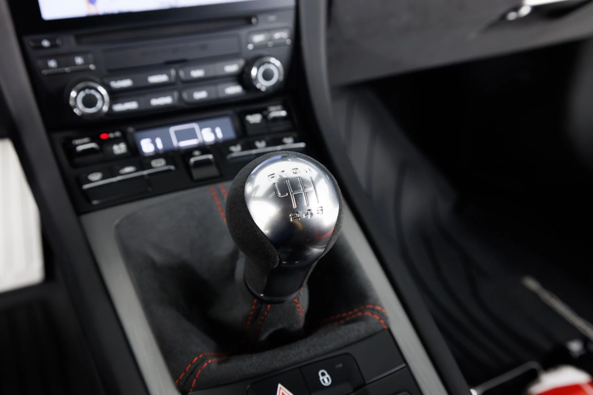 mph022_2837415785_Used_2018_Porsche_911_GT_3_1781025612_dda5fdb939