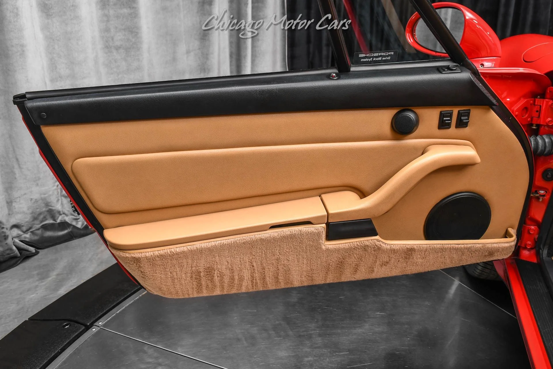 mph022_2847345089_13347_p23_l_03d8099c00