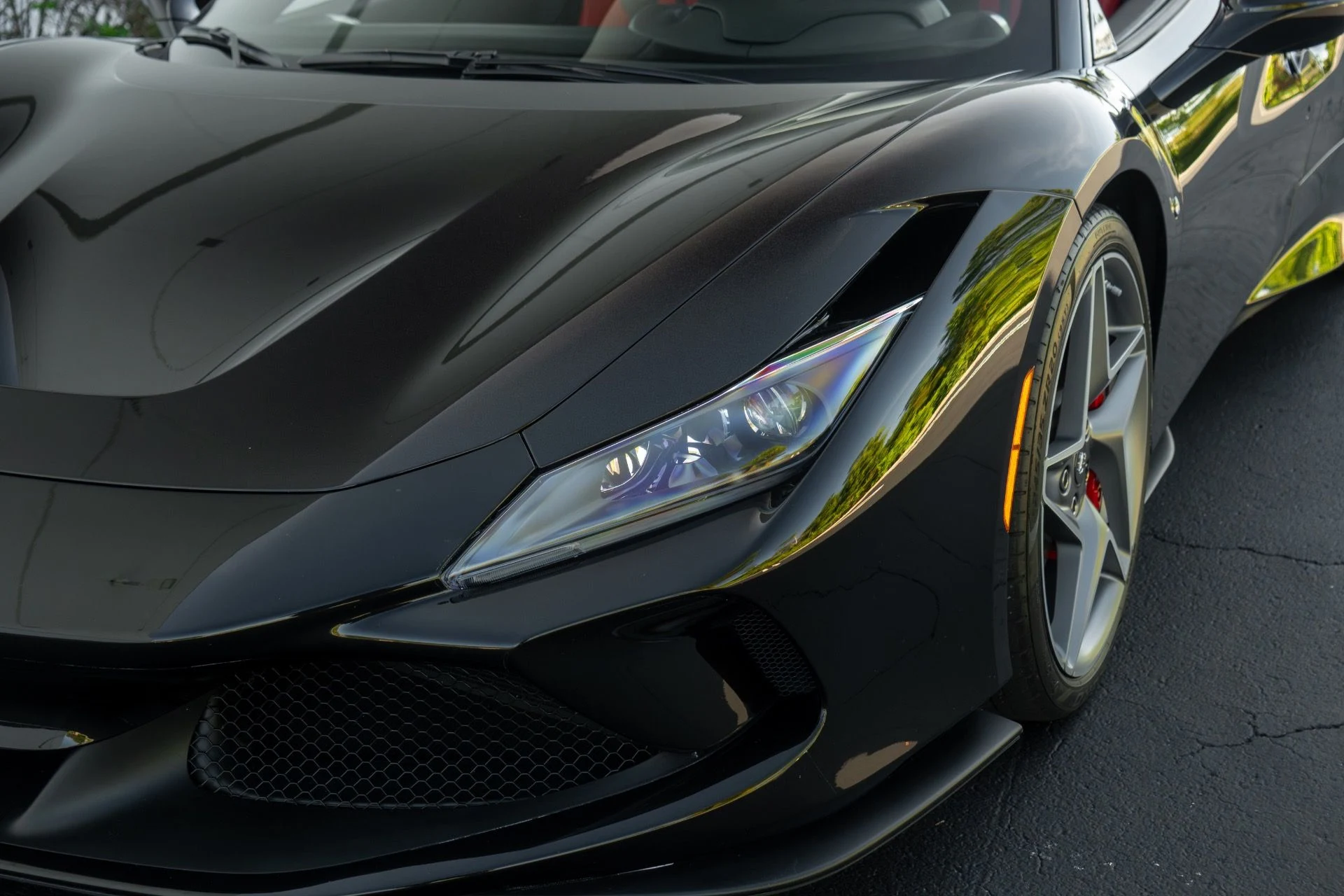 mph022_2848601027_Used_2020_Ferrari_F8_Tributo_1761689763_fa10c6e10c