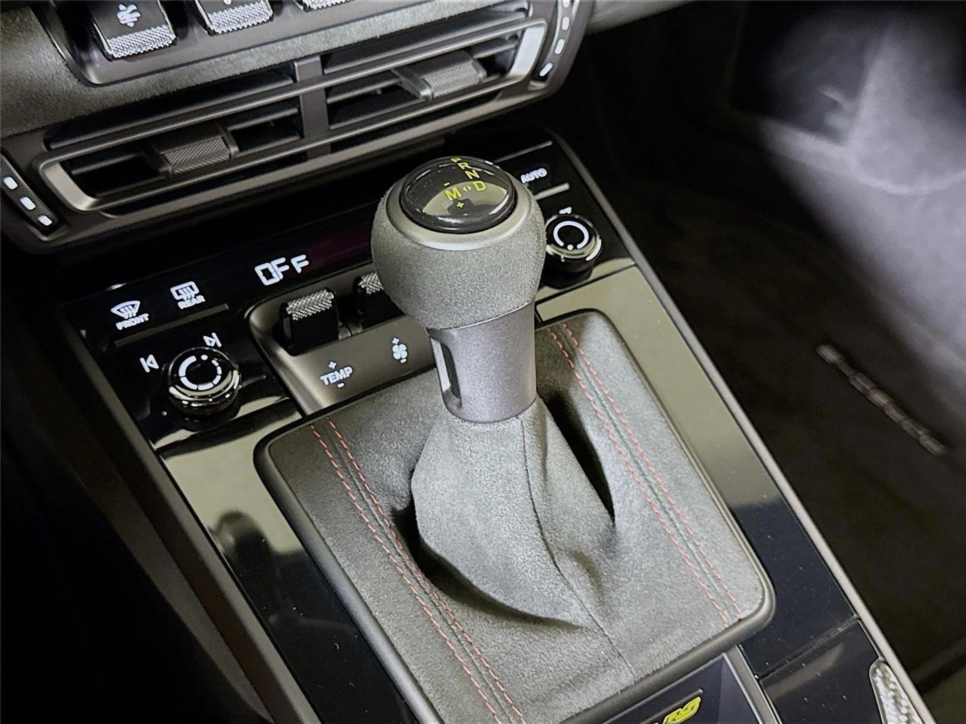 mph022_2850851992_64ce0cca8a23bafa02684ff3a3998f74_887804d846