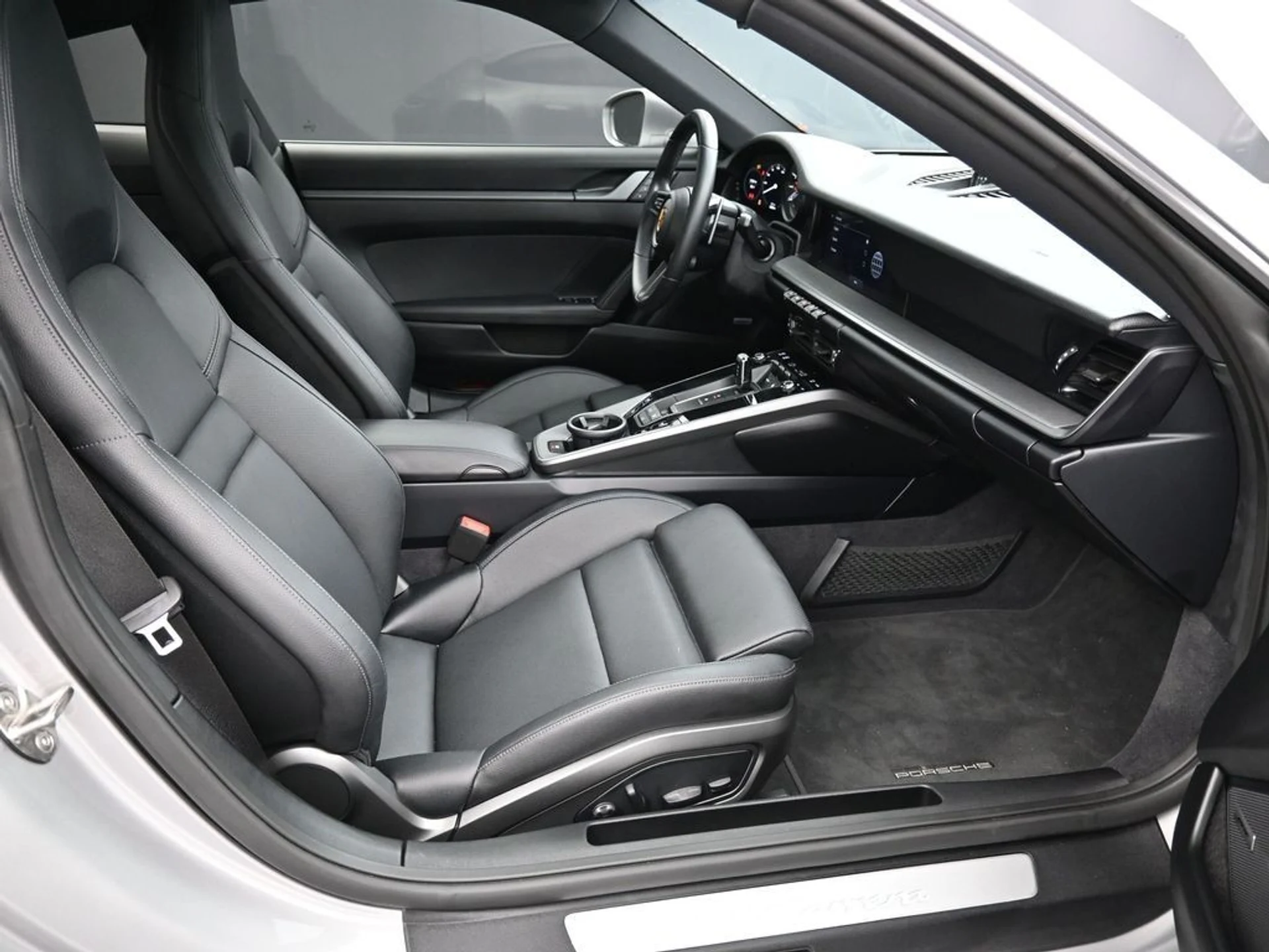 mph022_2851677469_bf52f025ab0f788bd4905969732928db_2567397205