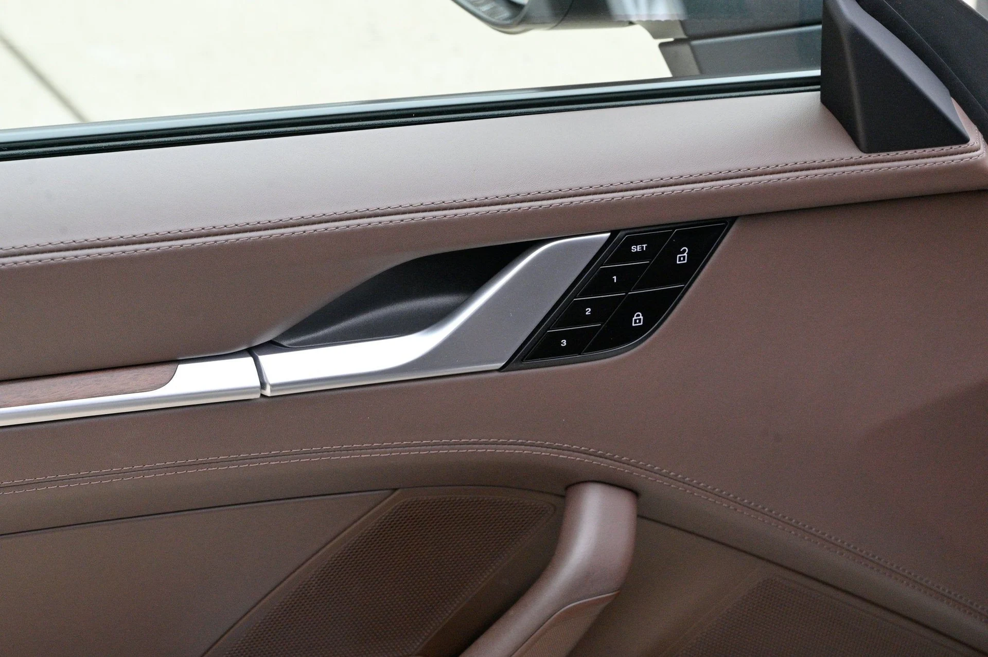 mph022_2871006433_e31998572b4e482690173cf80248f535_5a1cf5bd4e