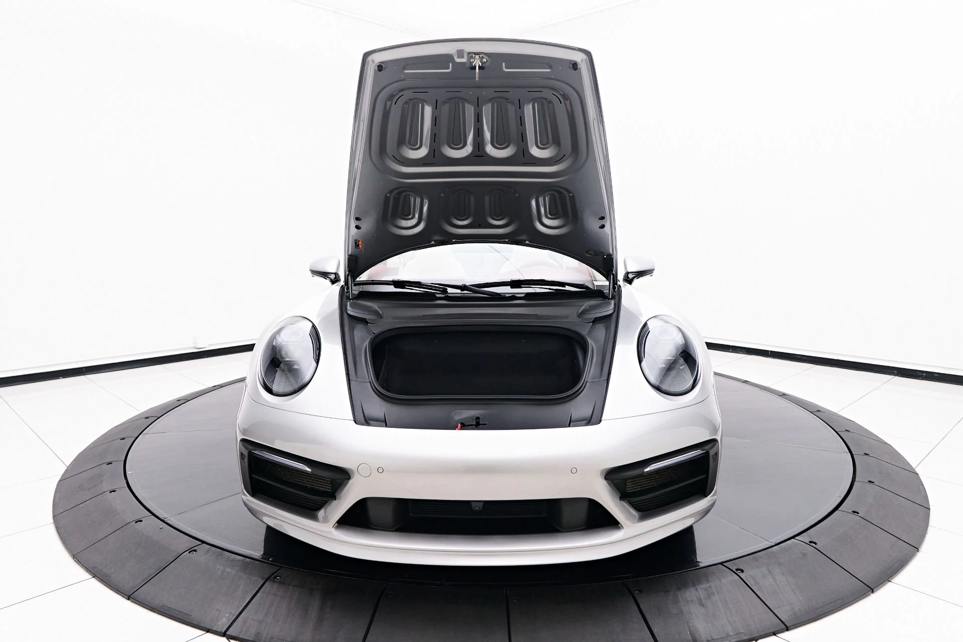 mph022_2873066876_Used_2021_Porsche_911_Targa_4_S_1757037624_d75dd8d369