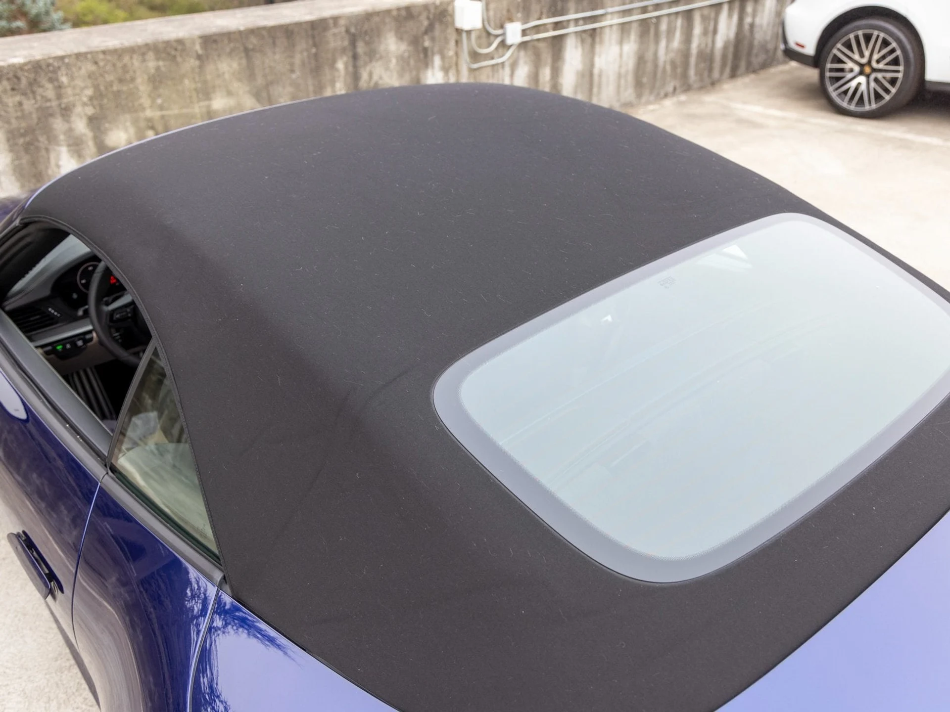 mph022_2885327918_23_0536b44cad