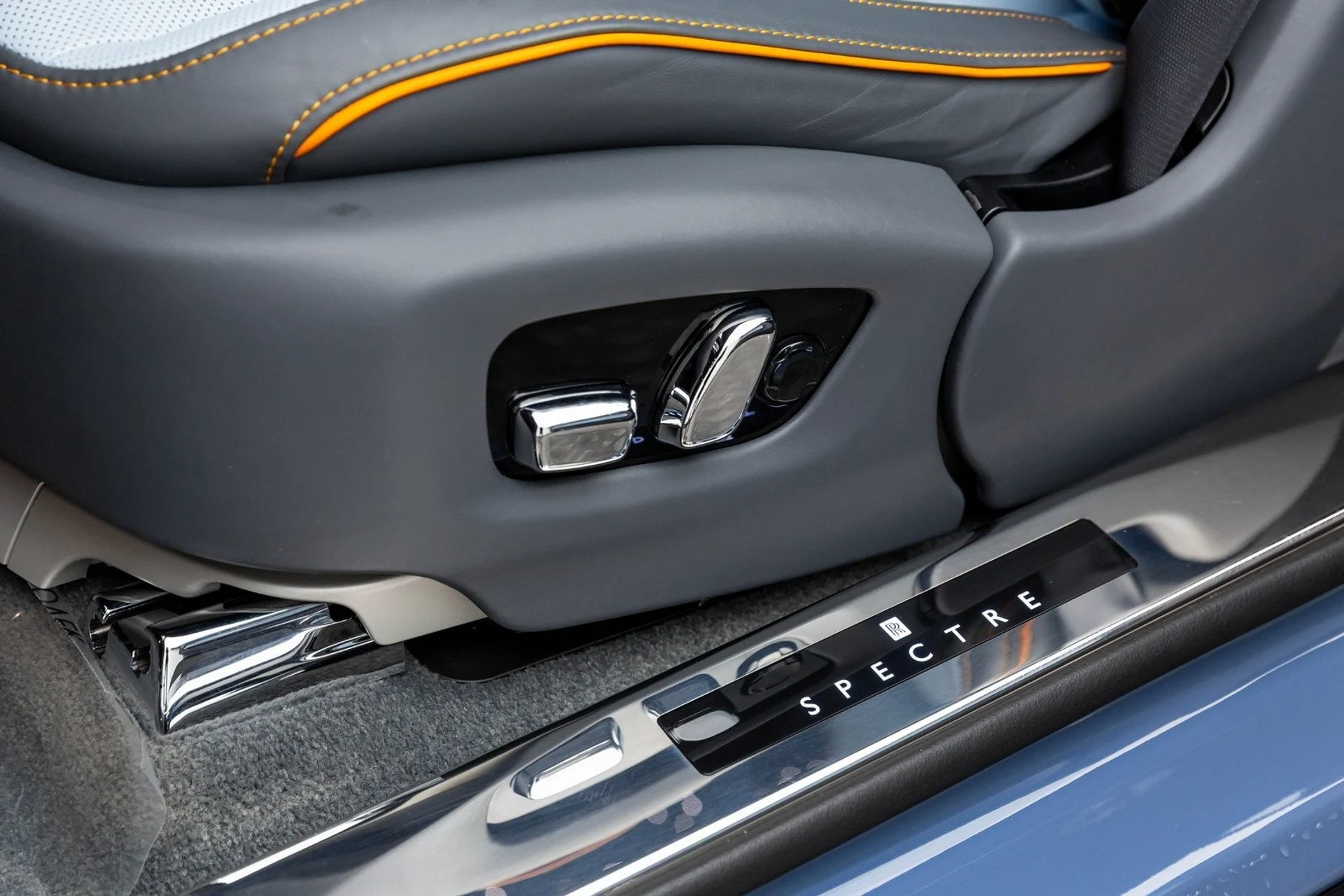 mph022_2891995025_23_d19f63b21a