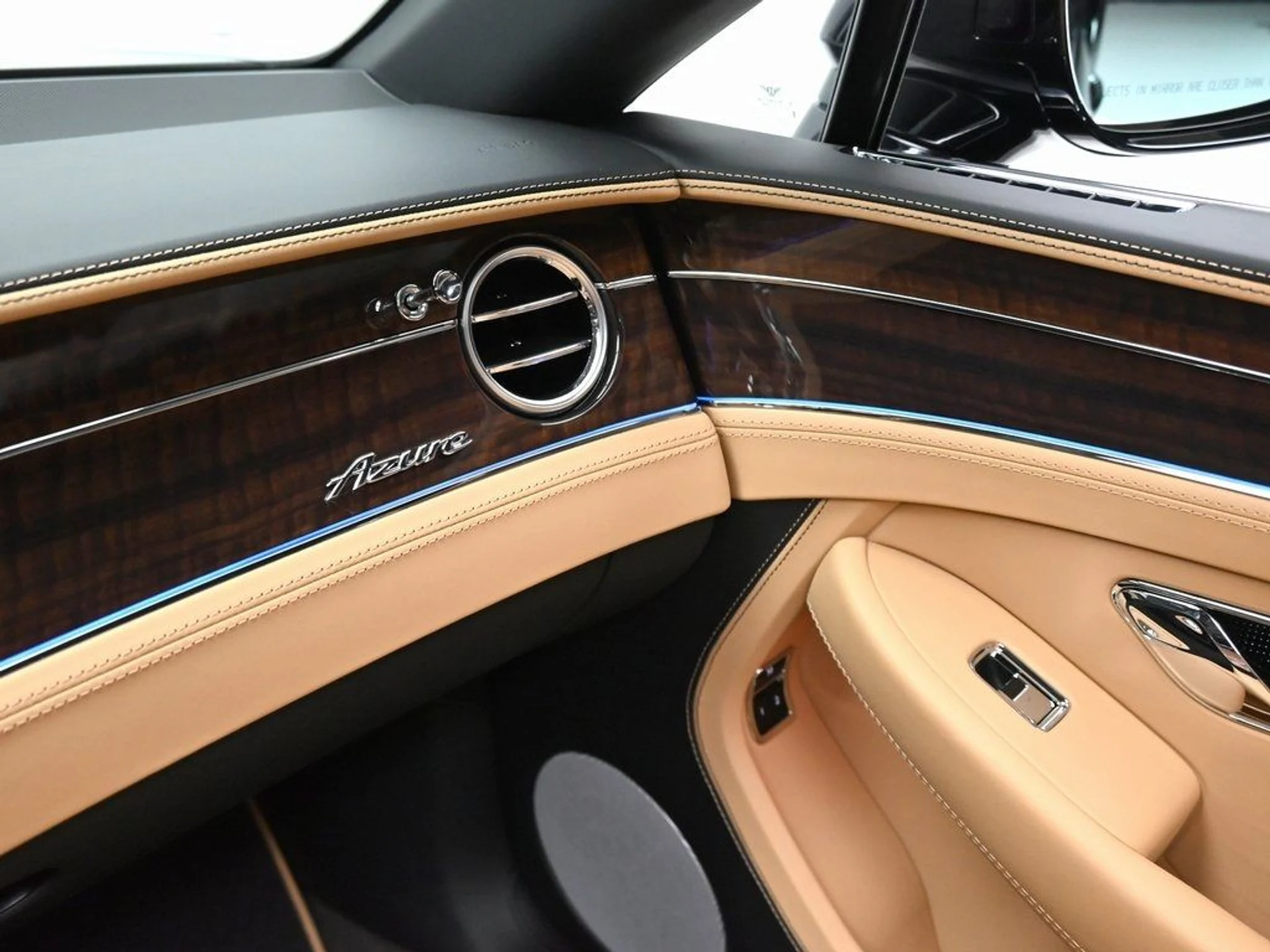 mph022_2898694418_ec22035efbbaa740835d6423bbe6736c_6a956686e0