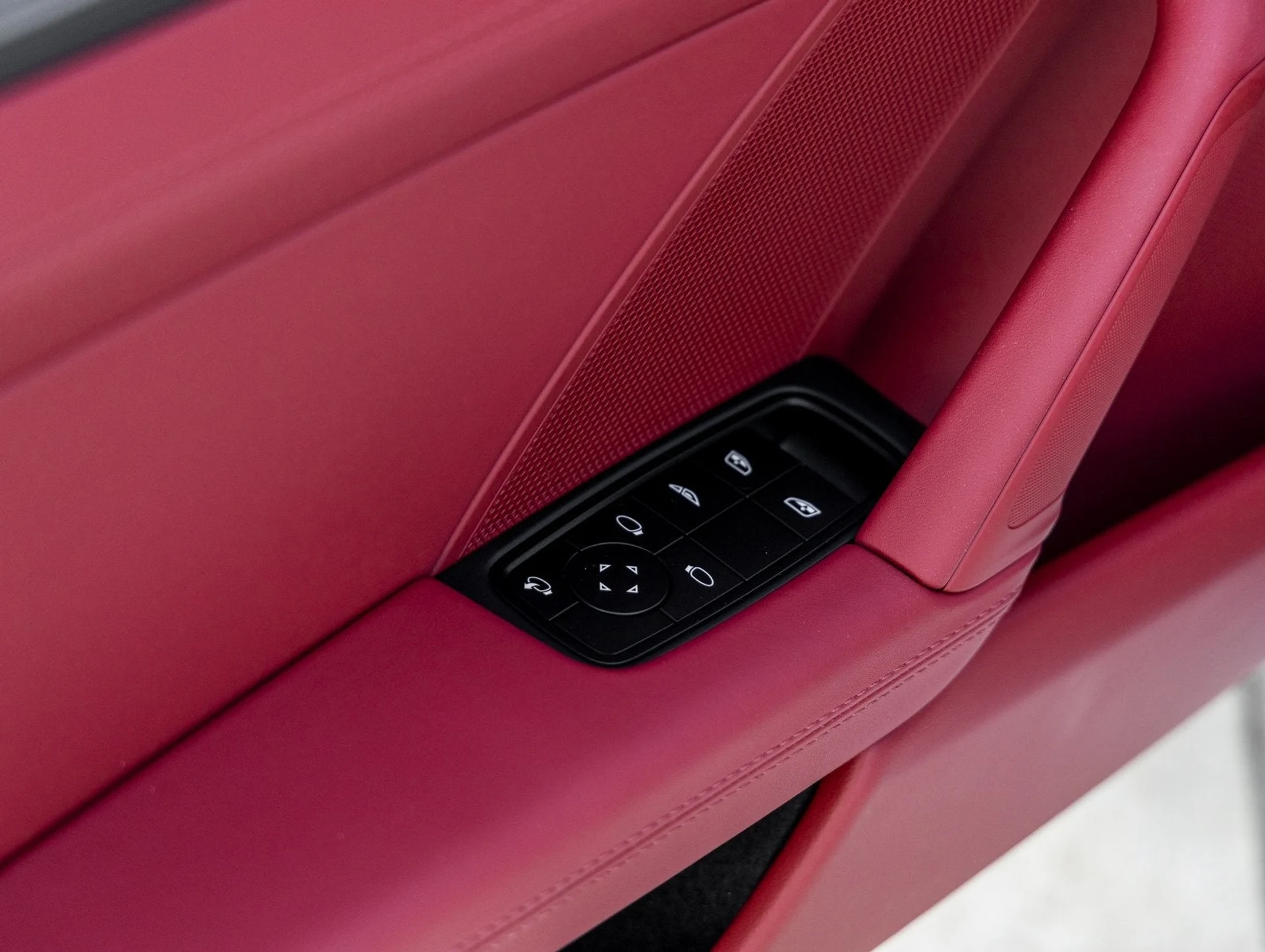 mph022_2908272286_23_402aa95821