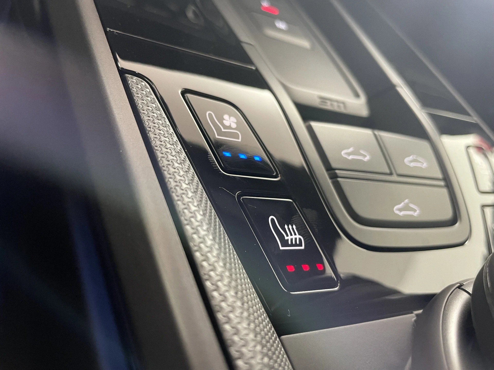 mph022_290888284_218f68fc5e2b0691444fe7d2f28a0199x_e2cdc052c6