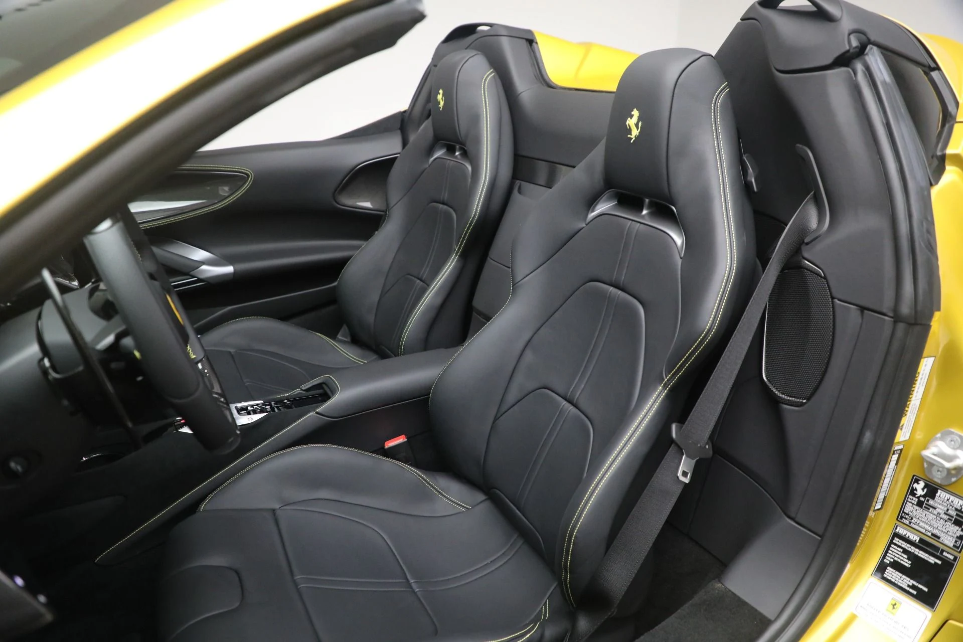 mph022_2914124663_Used_2024_Ferrari_SF_90_Spider_3b7474424c