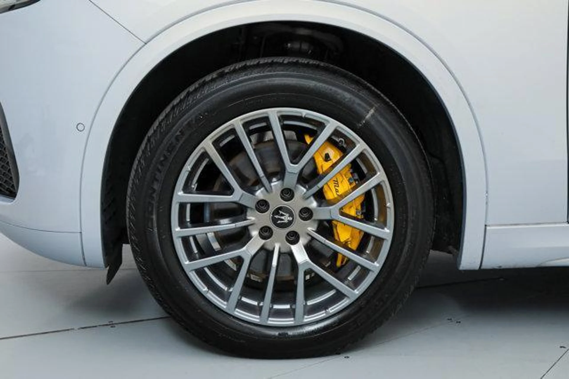 mph022_2926791066_Fg7kf3_T_As_Imd_Vd_U6x_WH_6wx2_TZ_34_2320fd6126