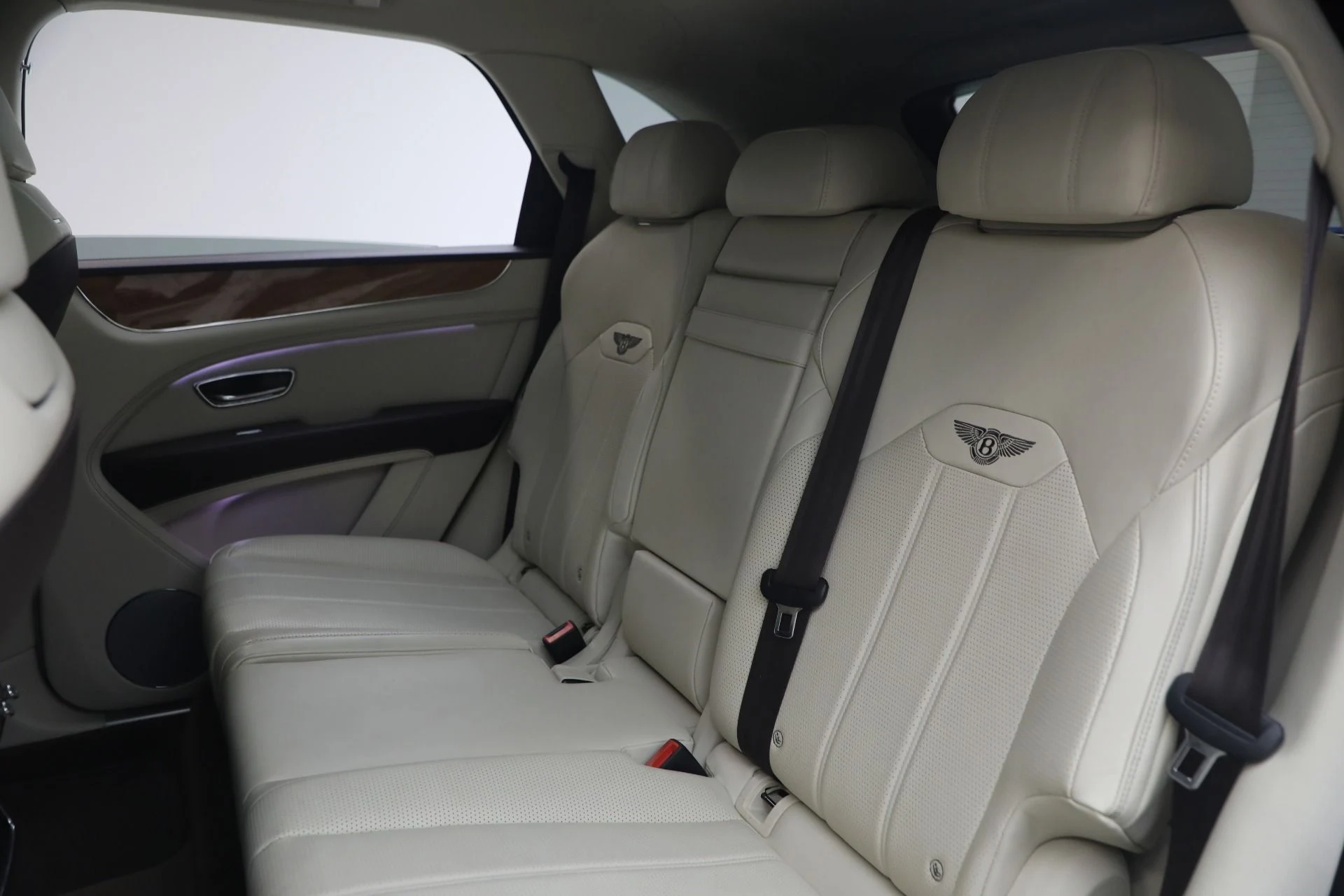 mph022_2932010896_Used_2021_Bentley_Bentayga_V8_1780783525_71c37e376c