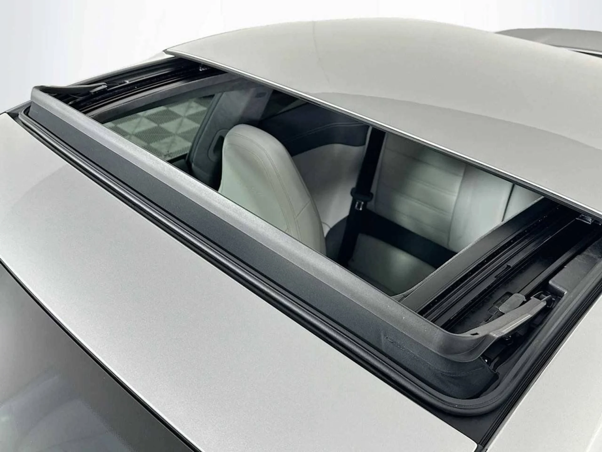 mph022_2934310248_a535bc2d10a5946d00ec6d7e82f26f4c_c3761ae841