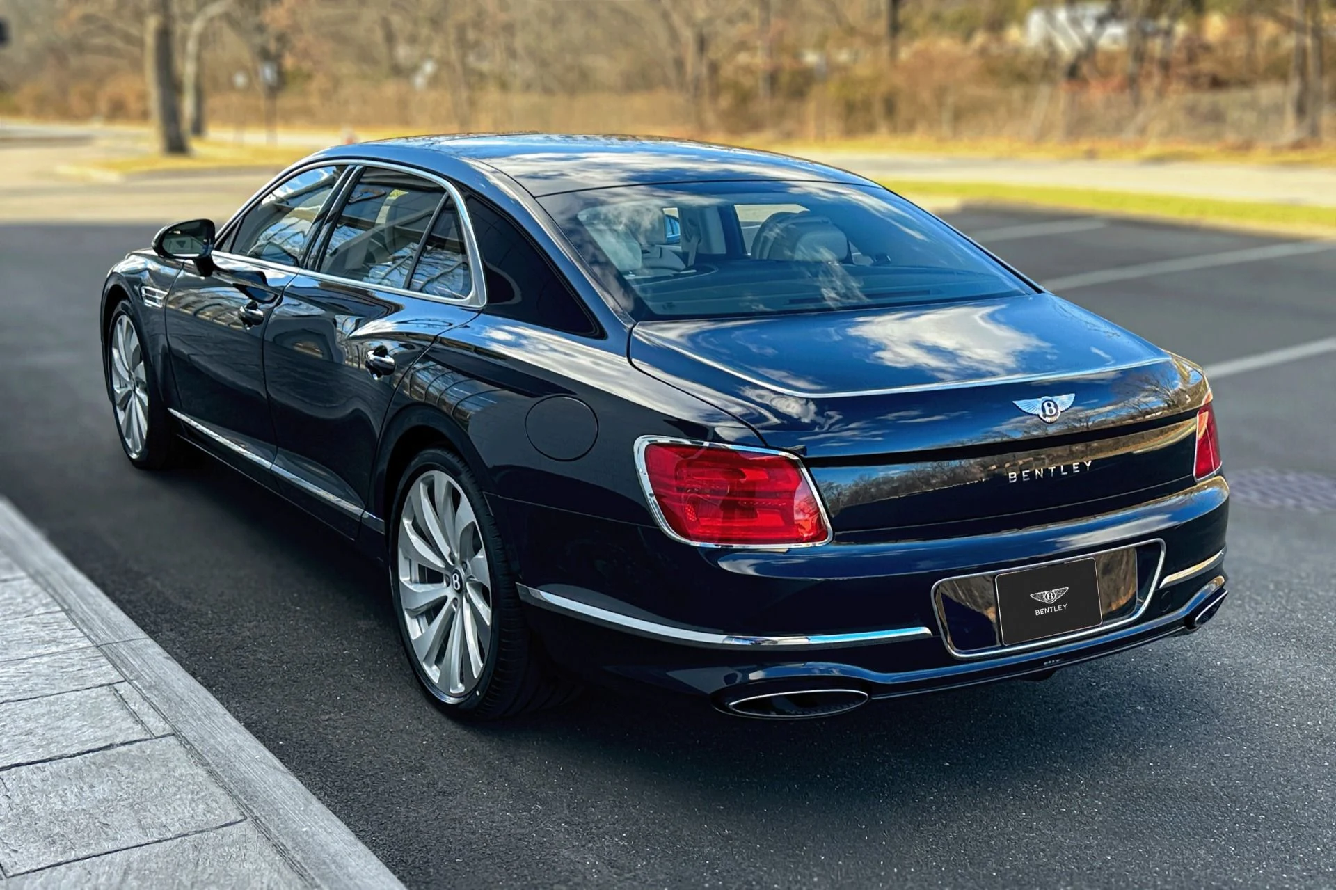 mph022_2942446925_Used_2026_Bentley_Flying_Spur_1784743104_fa197600b8