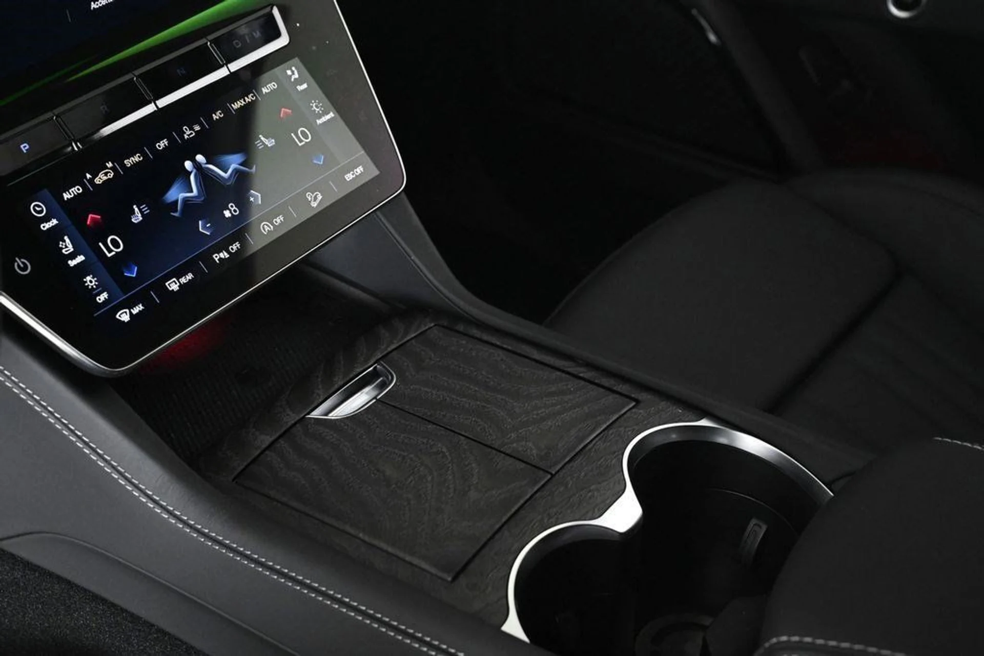 mph022_2942778191_new_2025_maserati_grecale_awd_11350_22975687_22_1024_247947dd04