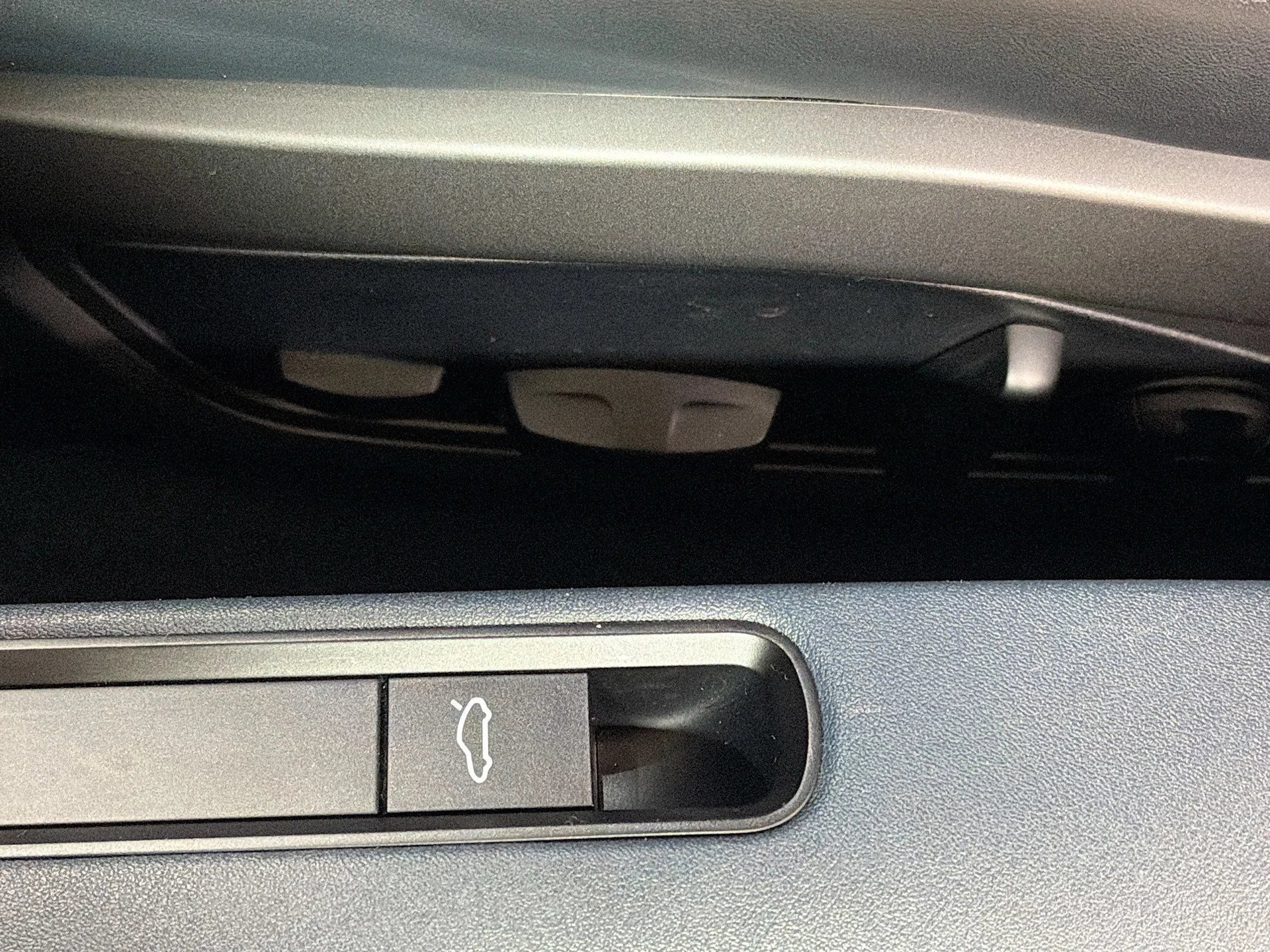 mph022_2943106311_7733a1f11f02eed291f602b3f469297c_26ff714105