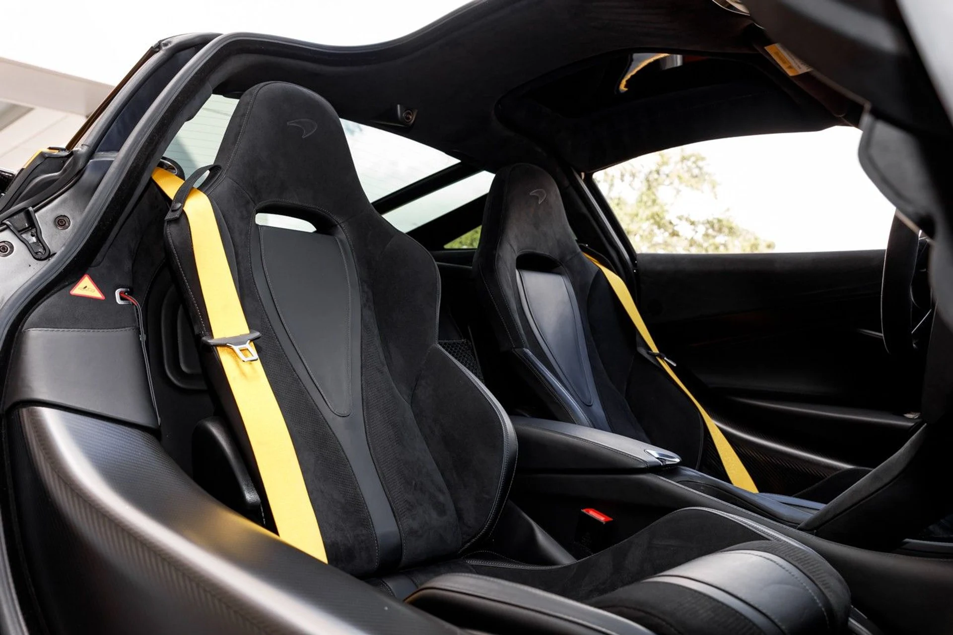 mph022_2947899505_171_p23_l_694f0dd838