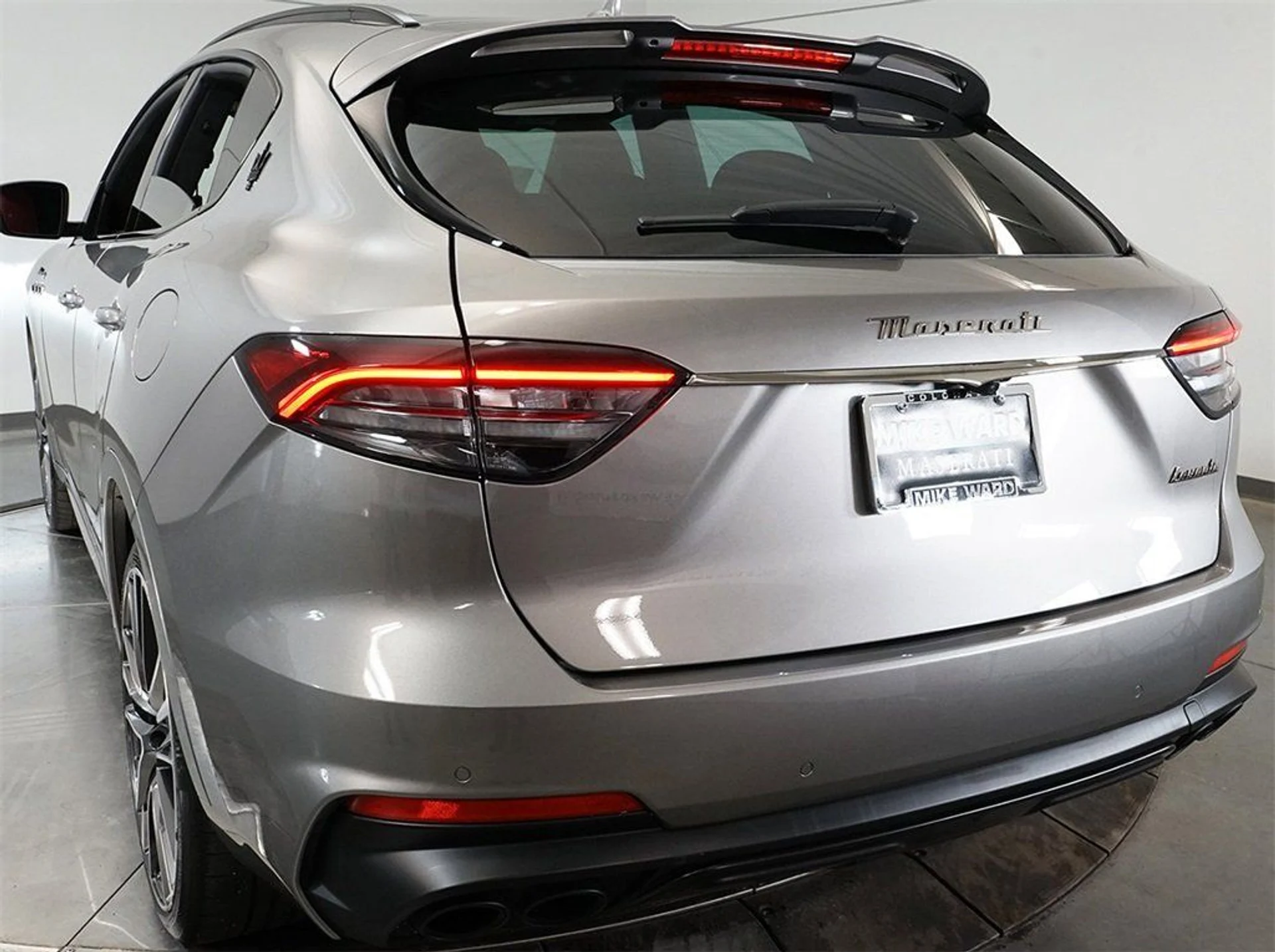 mph022_2953606537_07cd69990db0aa47c7afa1c36259ce3d_83783813cf