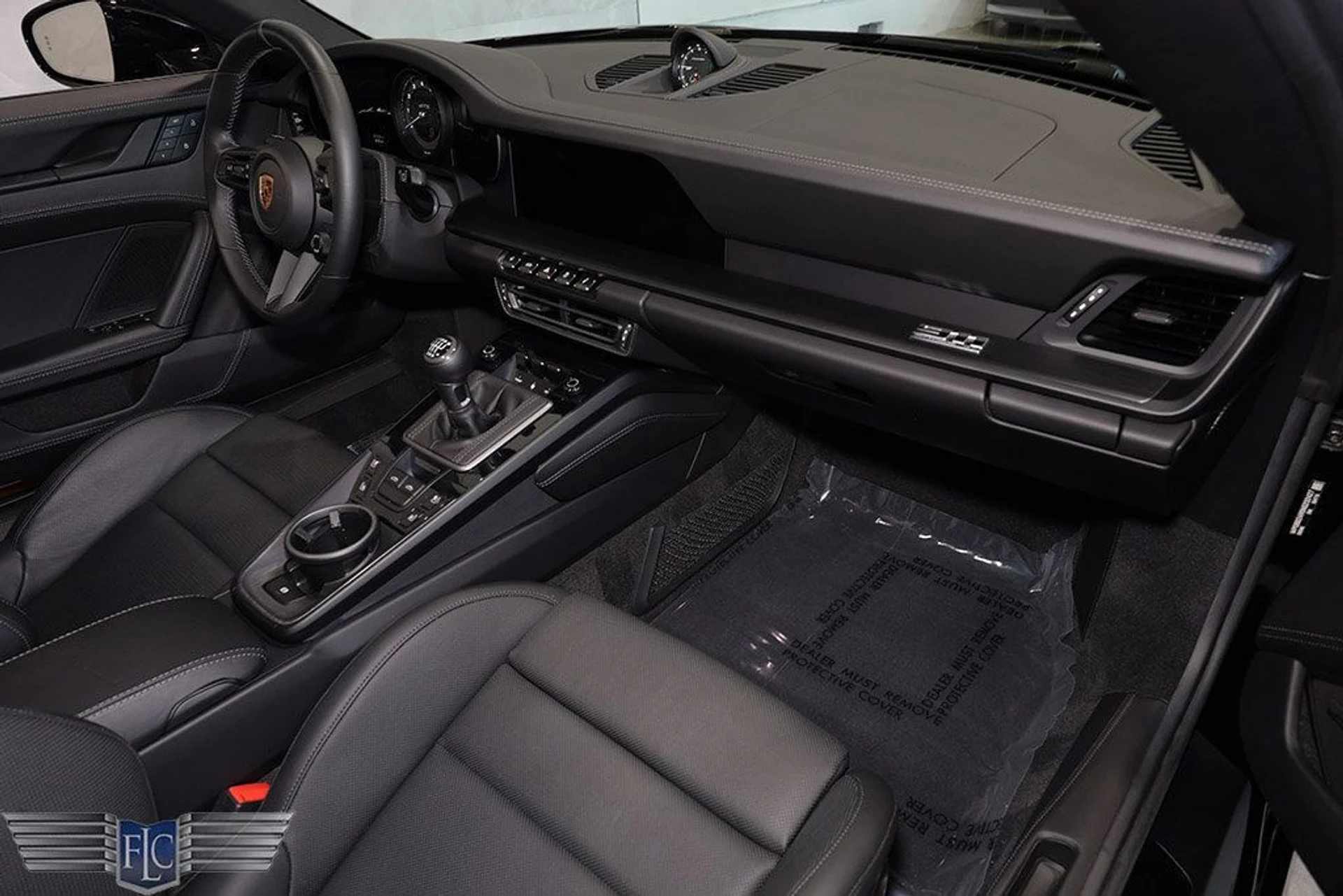 mph022_295605160_used_2022_porsche_911_targaedition50yearsporschedesign_9689_22634485_23_1024_9f86371ffa