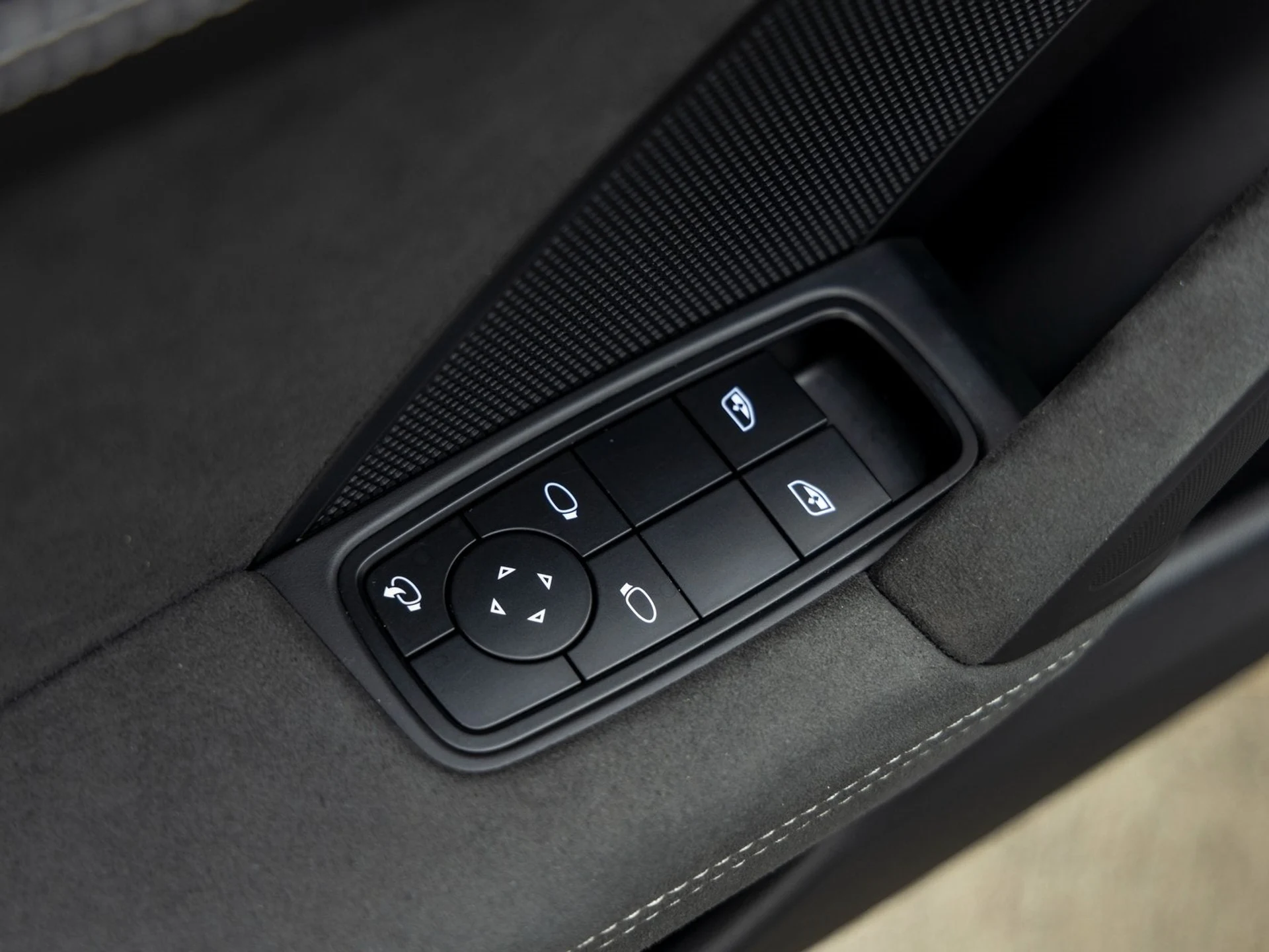 mph022_2956169023_23_ebb36d6622