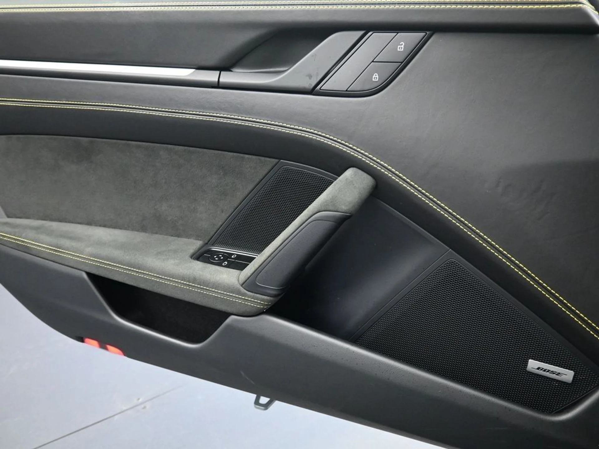 mph022_2956359674_34c6c493ffb7a8e33d41df4c7acfa03e_c34a523005