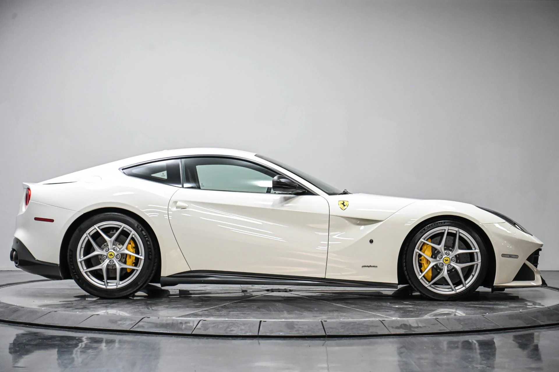 mph022_295878197_Used_2015_Ferrari_F12_Berlinetta_1770858306_497d334fec