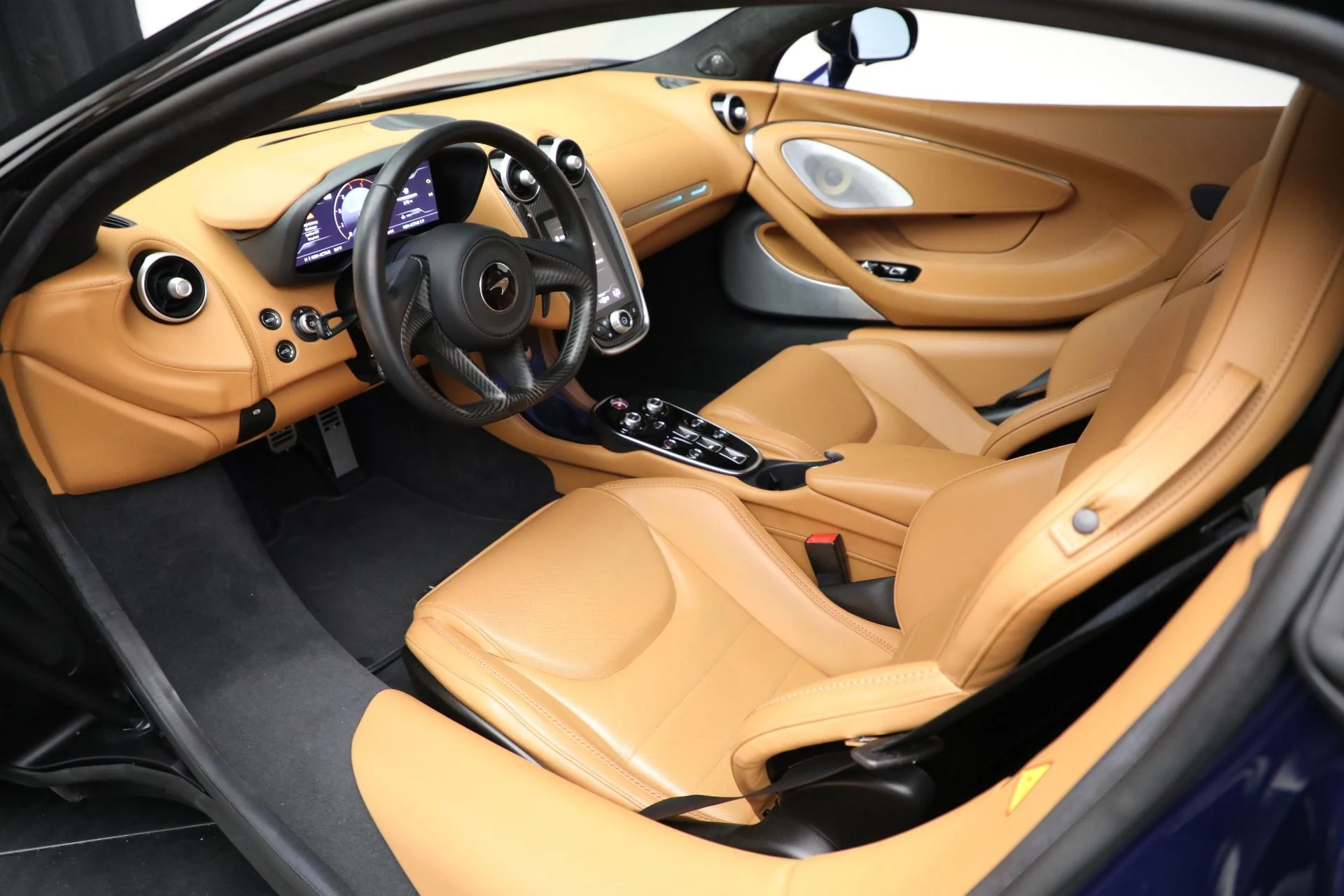 mph022_2962147001_Used_2023_Mc_Laren_GT_Luxe_06e4823539