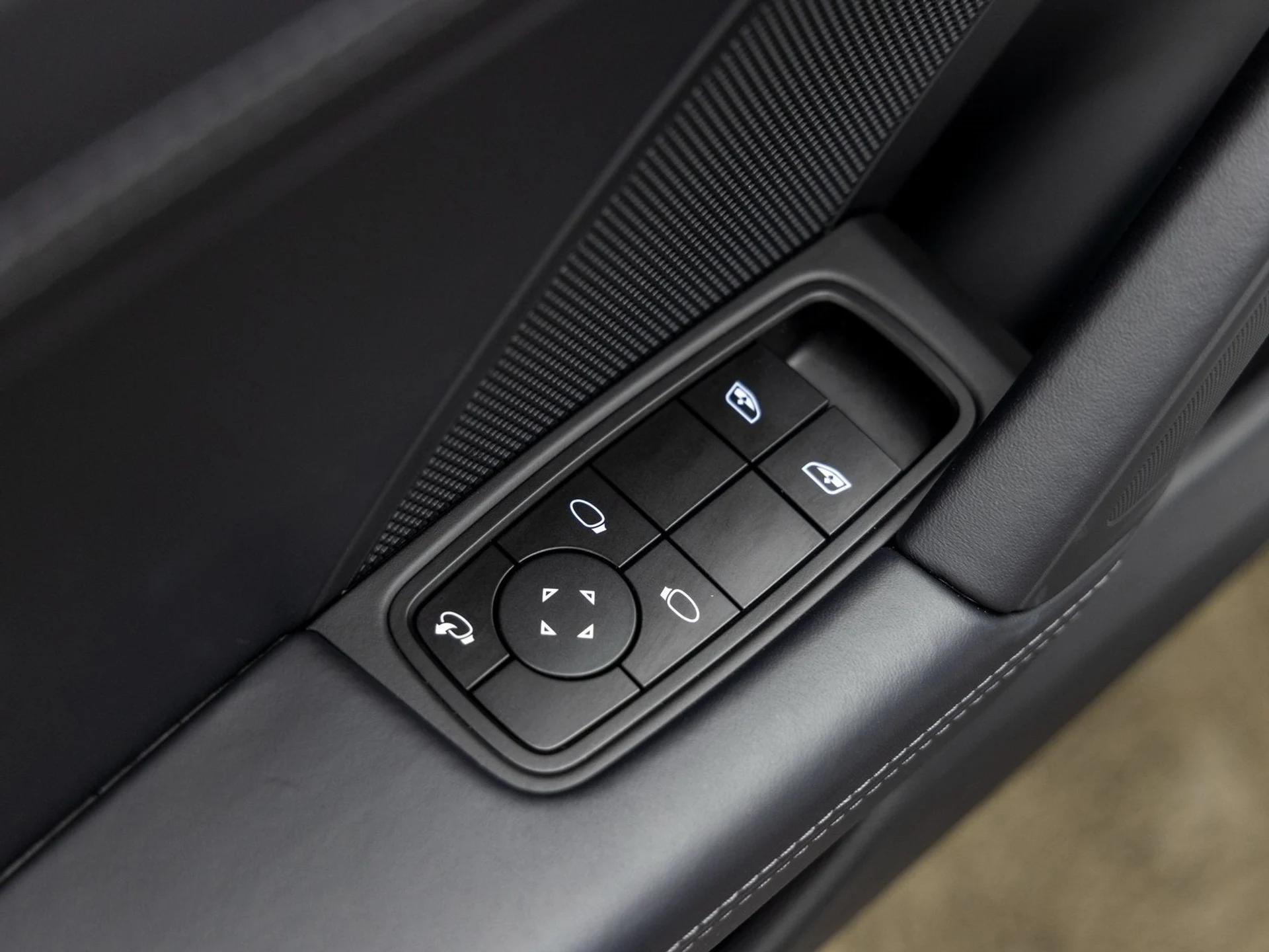 mph022_296446505_23_e6c82dfc51