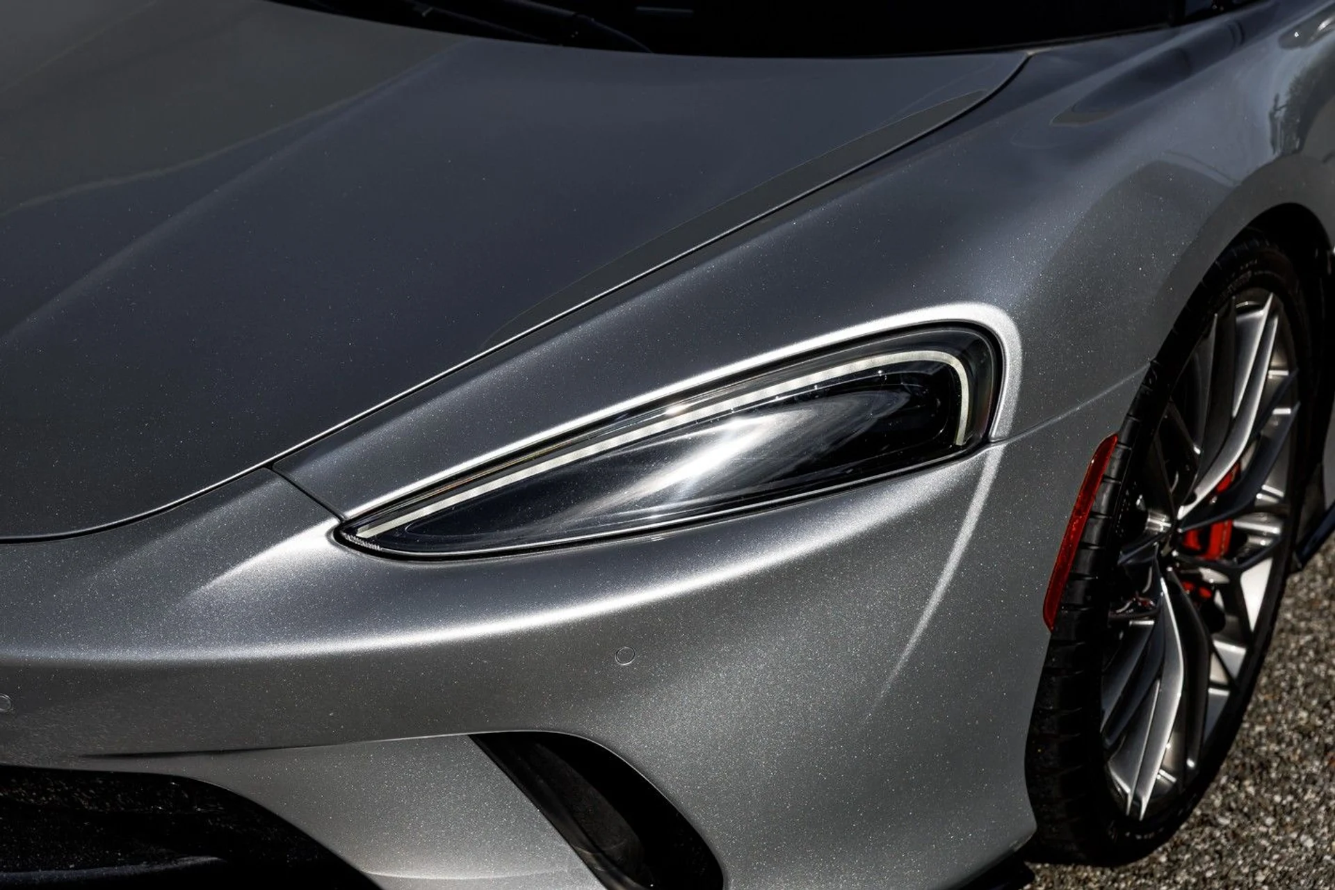 mph022_2966131683_632_p23_l_53dedd3a3c