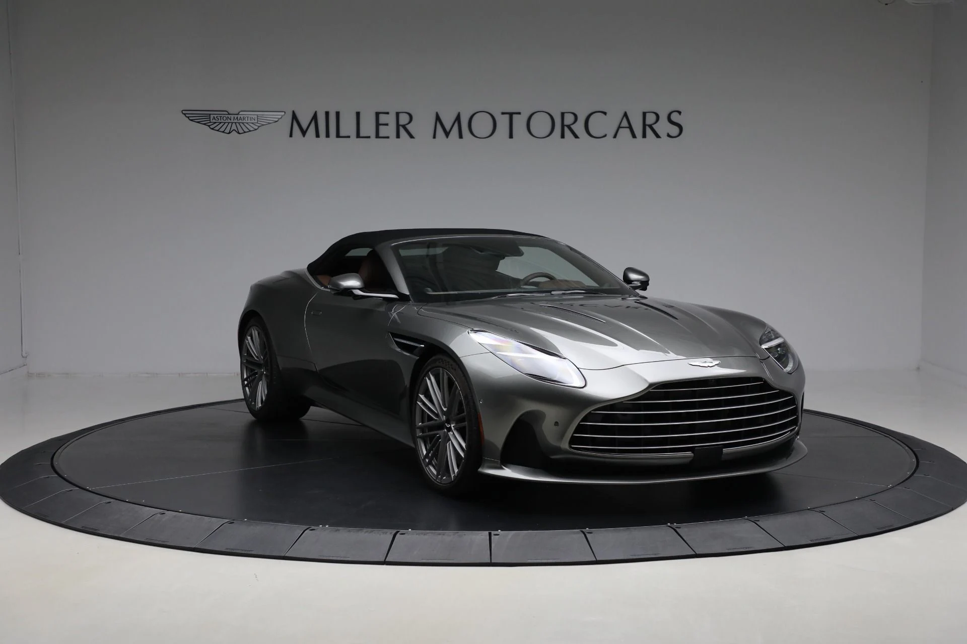 mph022_2970498247_New_2026_Aston_Martin_DB_12_Volante_12858c2f54