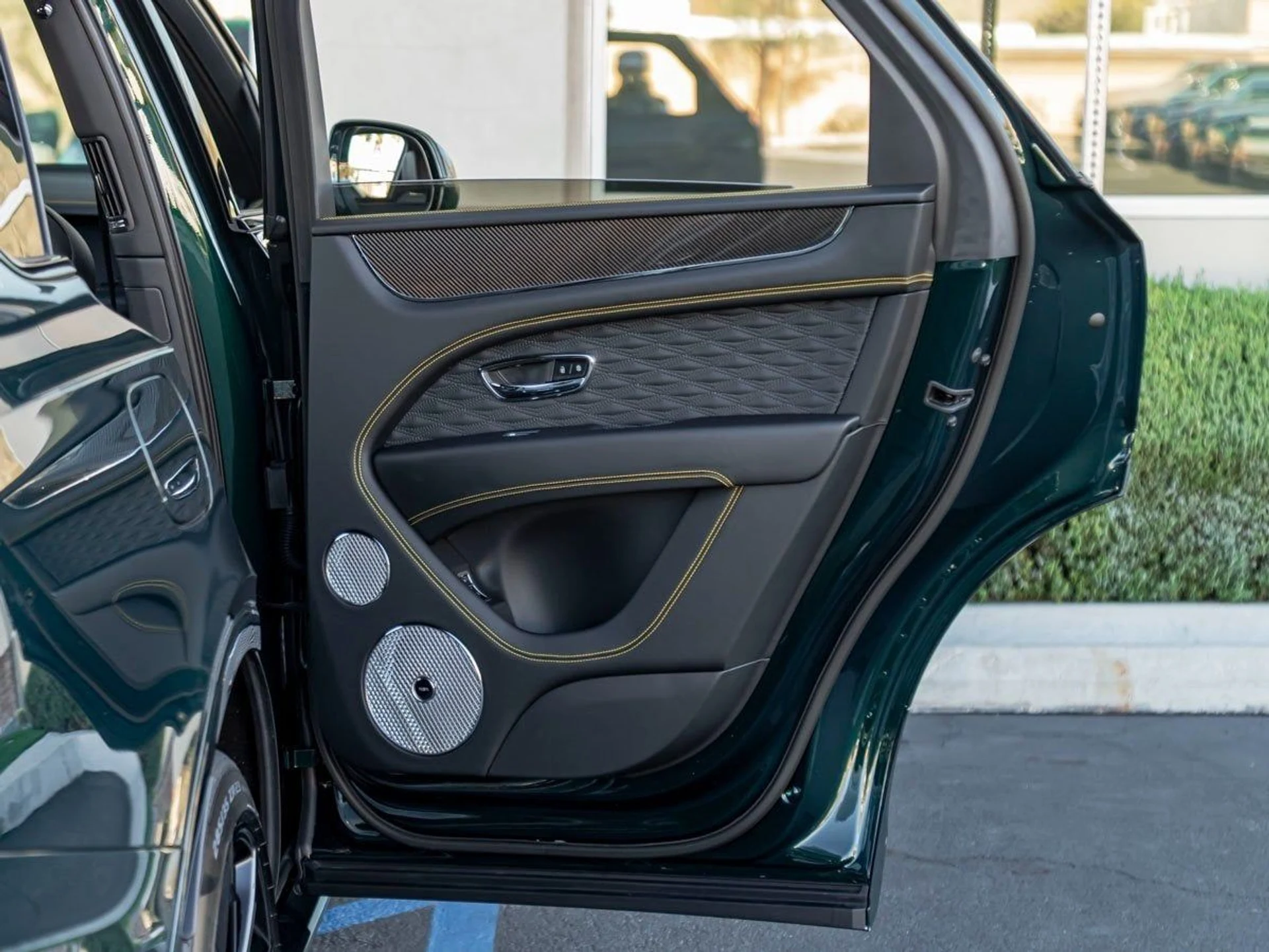 mph022_2972497906_23_9c0dc2fd69