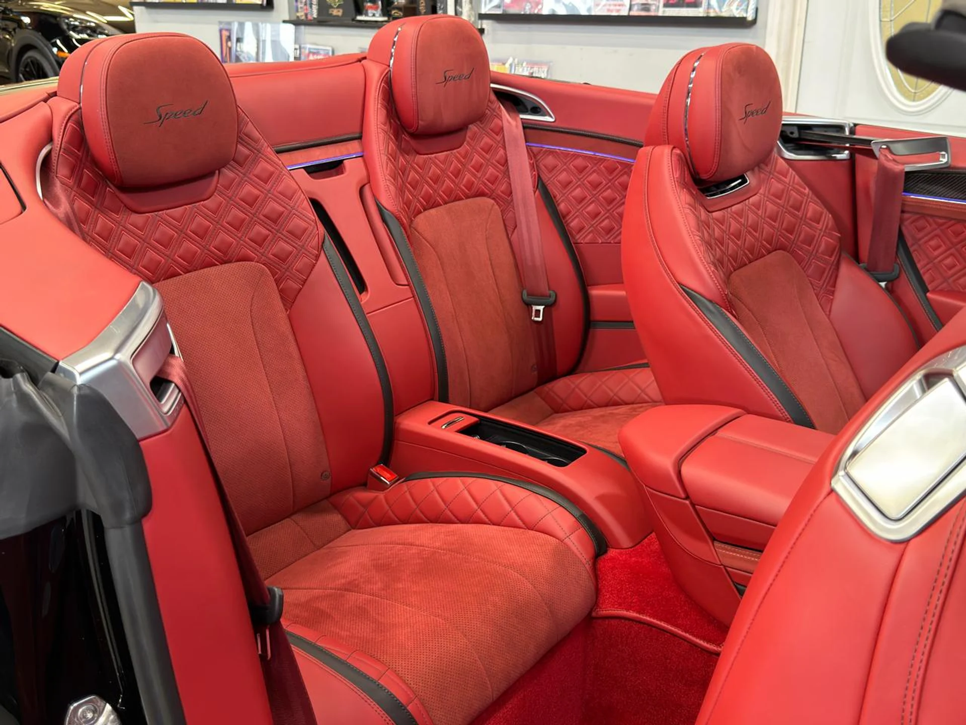 mph022_2972978432_639116807888203464_961c874020