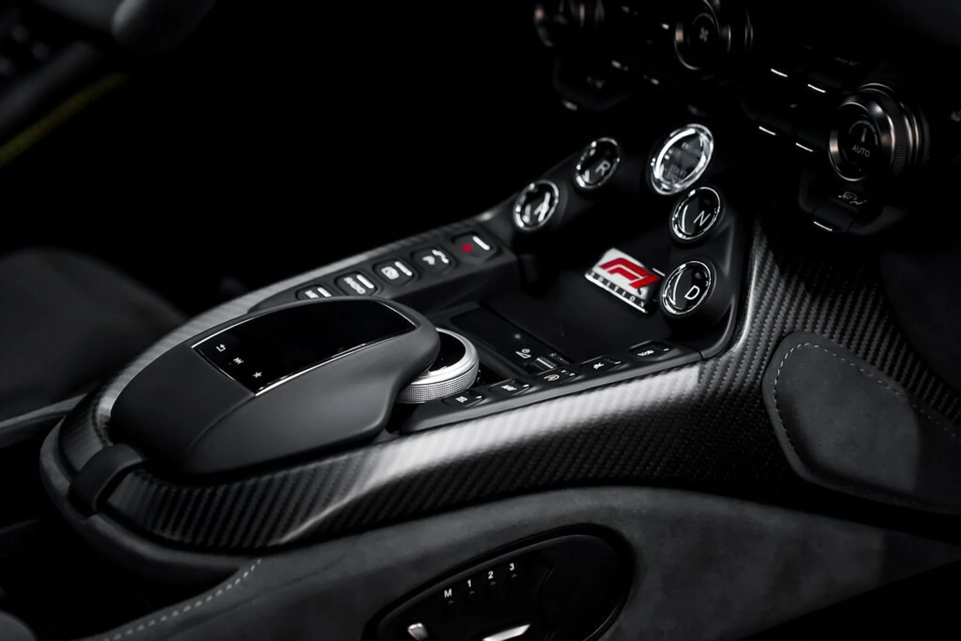 mph022_2973503972_aston_martin_vantage_2023_jpg_v_1773863537_6df6333bdd