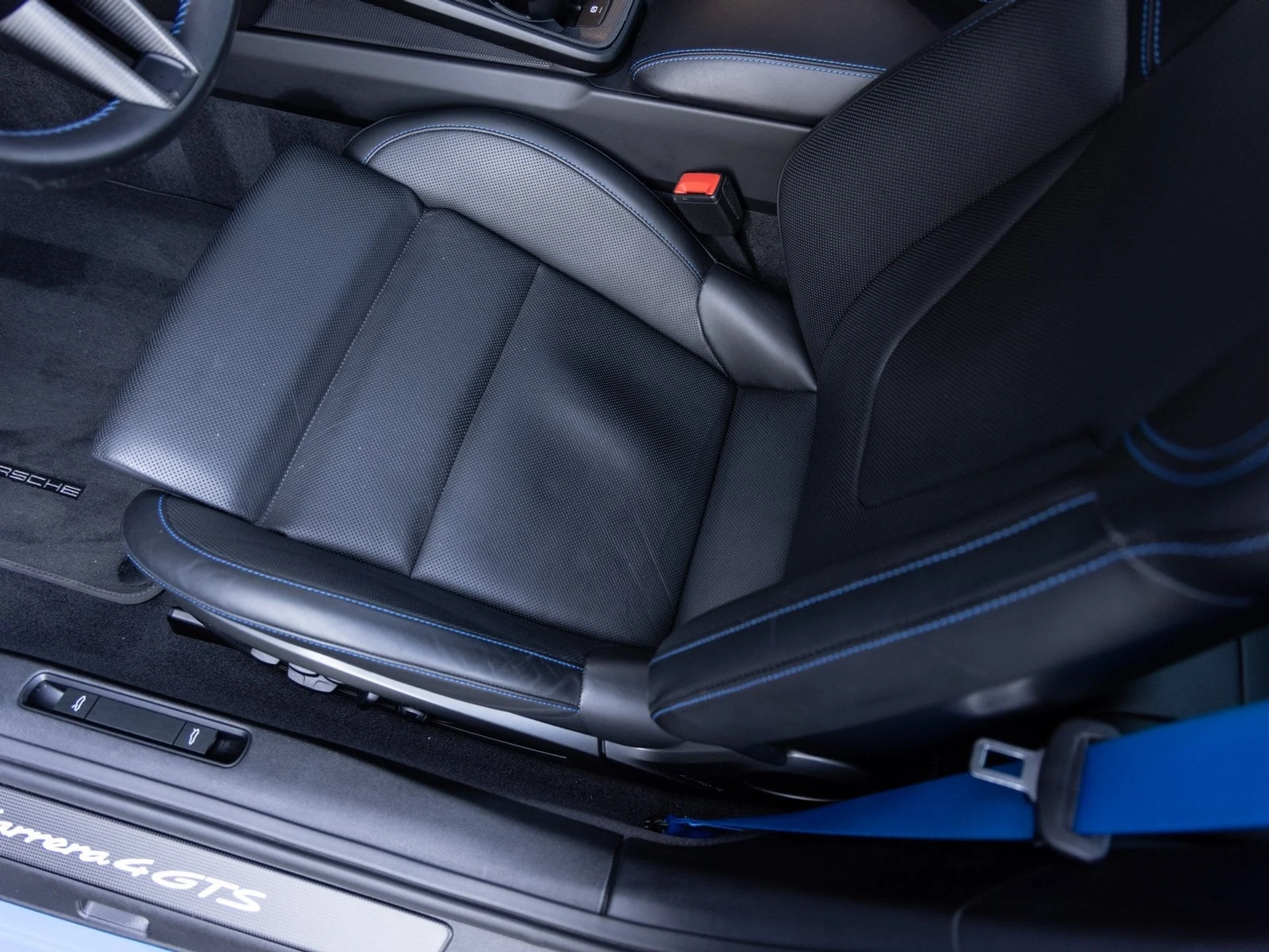 mph022_2982436039_23_d211e57c7b