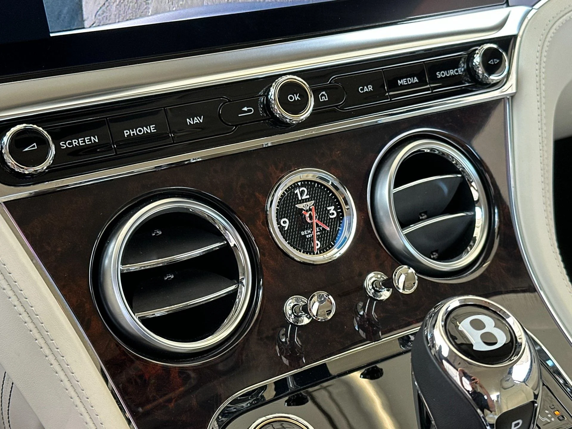 mph022_2983315299_Used_2020_Bentley_Continental_GT_V8_1760603741_f84e33f79f