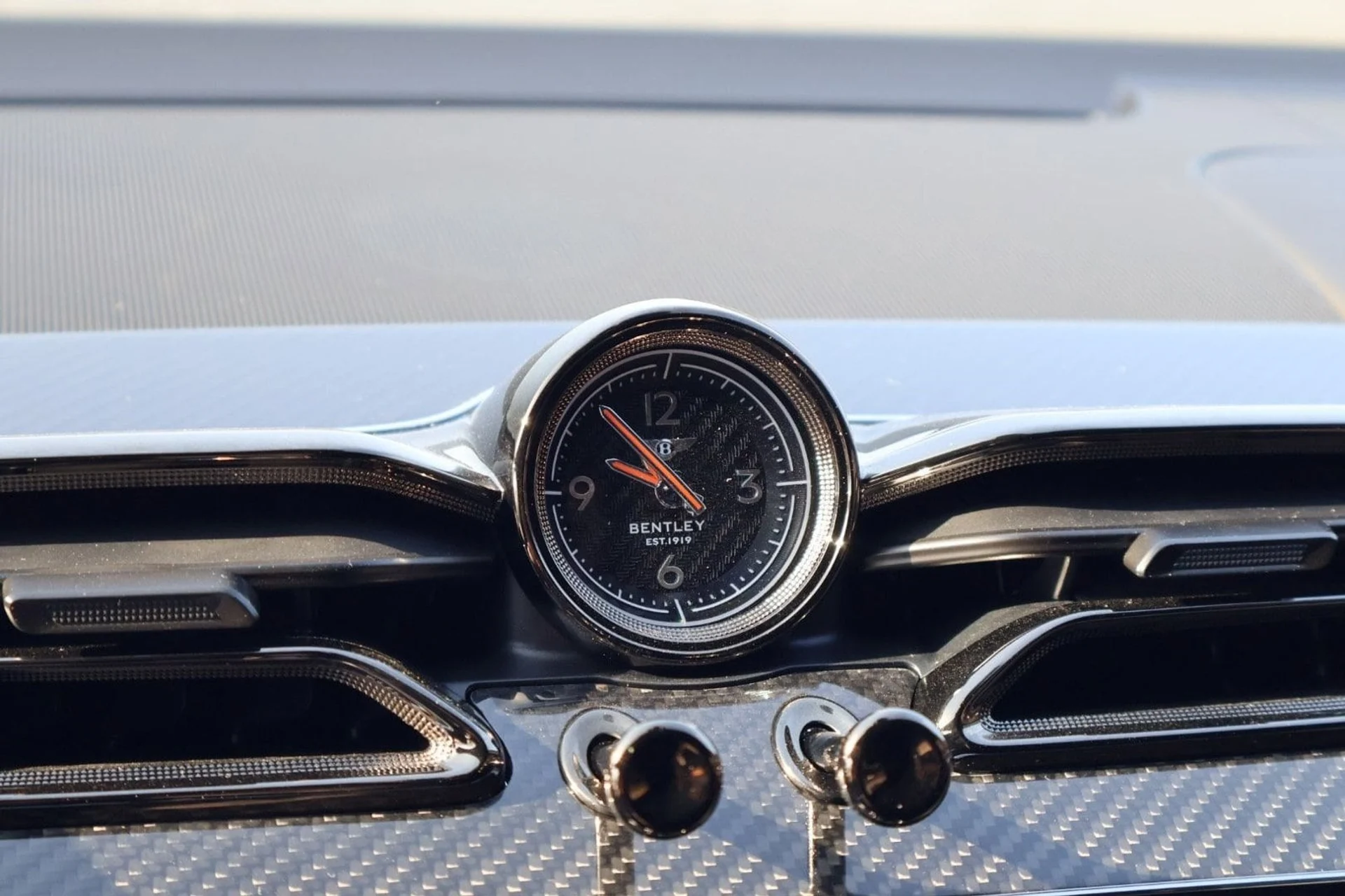 mph022_2985344801_1f9db609d2a4bf5a26a755e4f9058ae5x_bb19c82822