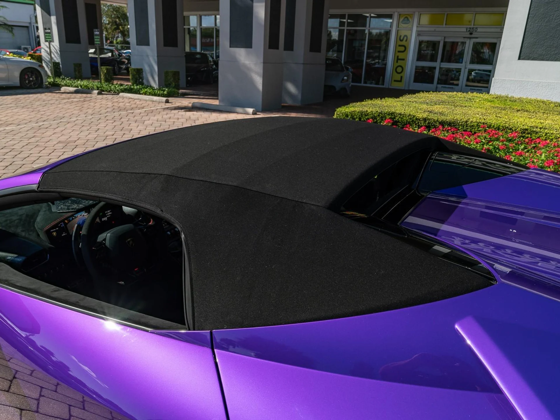 mph022_2985415968_Used_2019_Lamborghini_Huracan_Performante_1766430426_c04f27b4d4