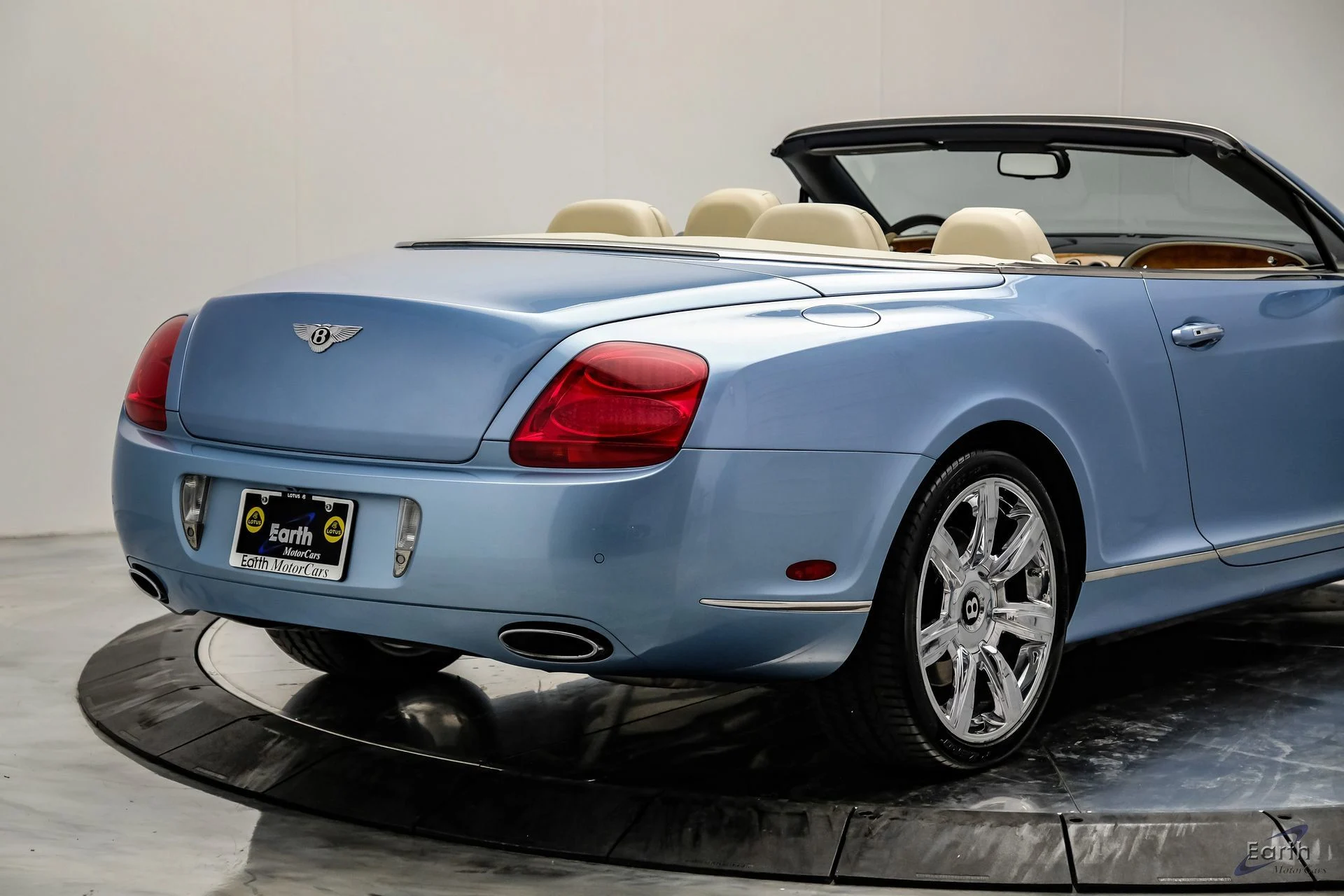 mph022_2989098815_05882a4c14688727a3f8e28f14cb46edx_ddb3a44f03