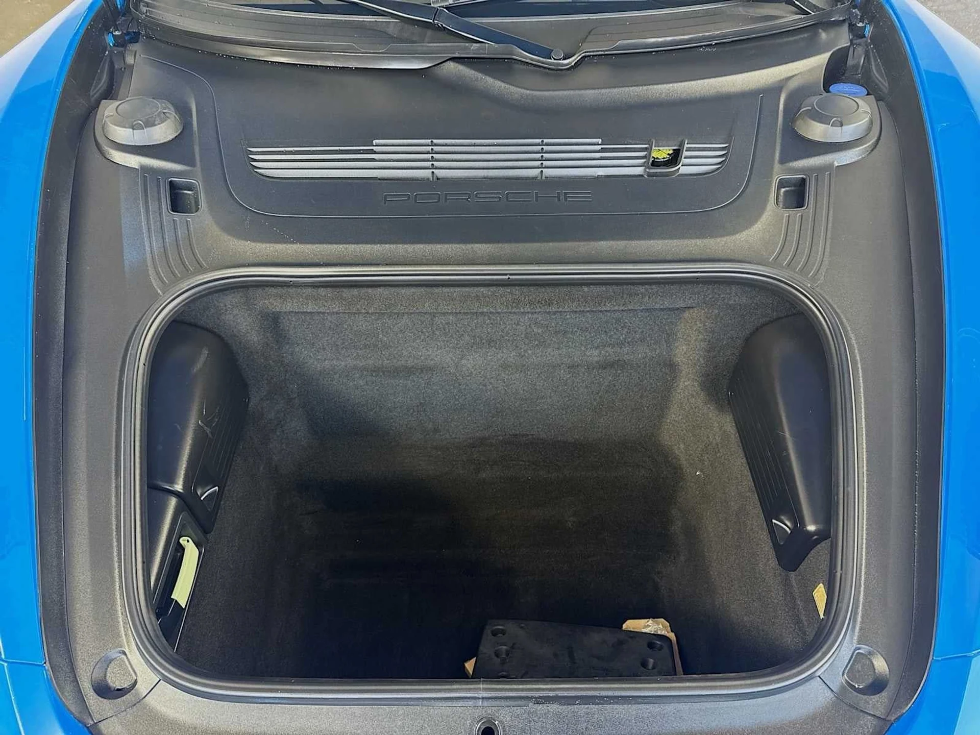 mph022_2989256972_23_9b8eee5da7