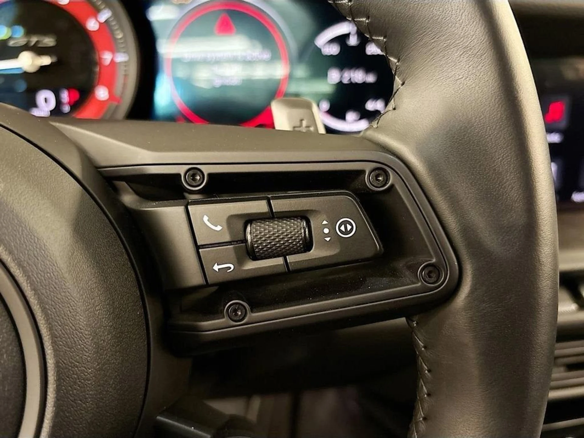 mph022_2989709831_bdffe93479b044f2a5207fde3ff56385_89134a1ce0